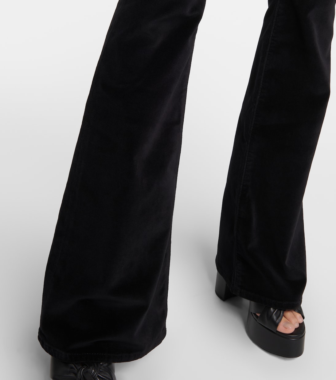 Pantalones flared Le High Flare Velveteen de terciopelo | Frame