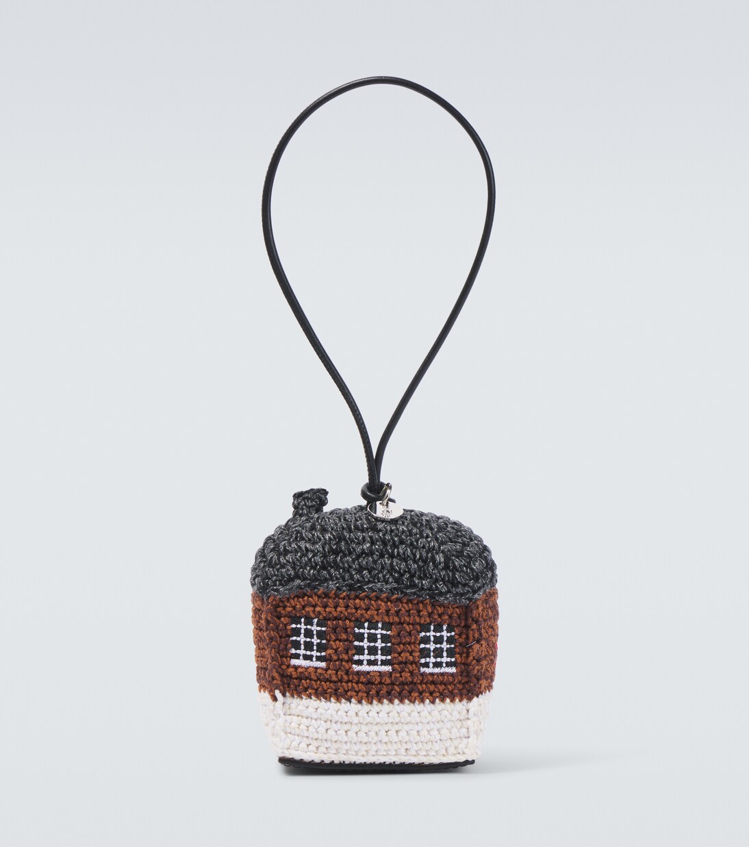 Taschenanhänger aus Häkelstrick | JW Anderson
