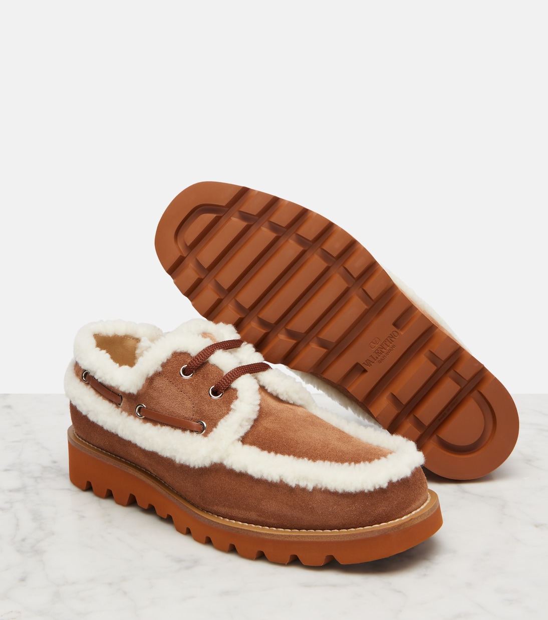 Chaussures bateau Palm Avenue en daim | Valentino Garavani