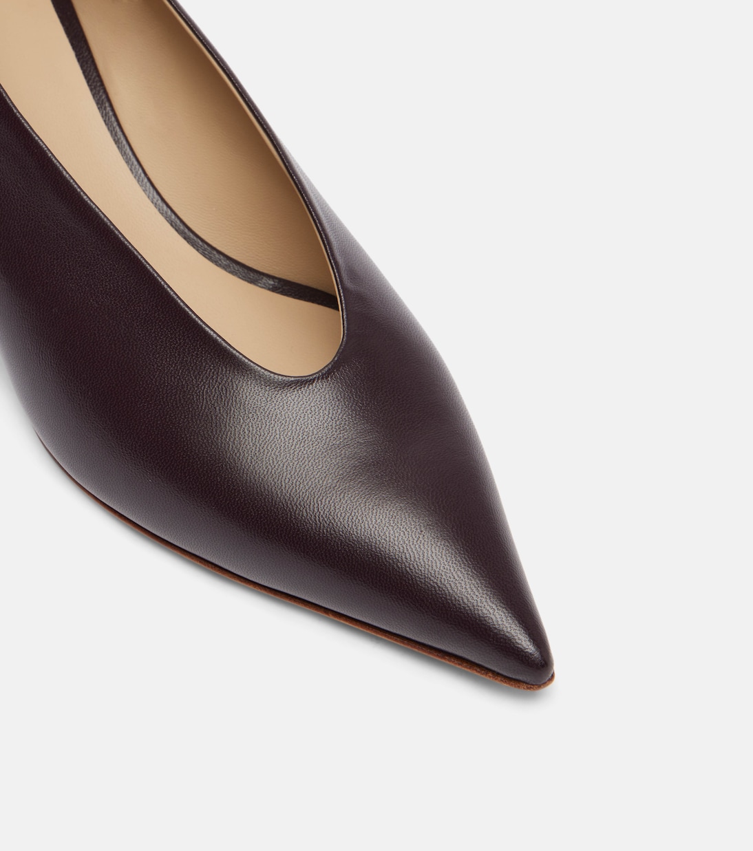 Babouche leather pumps | Le Monde Béryl