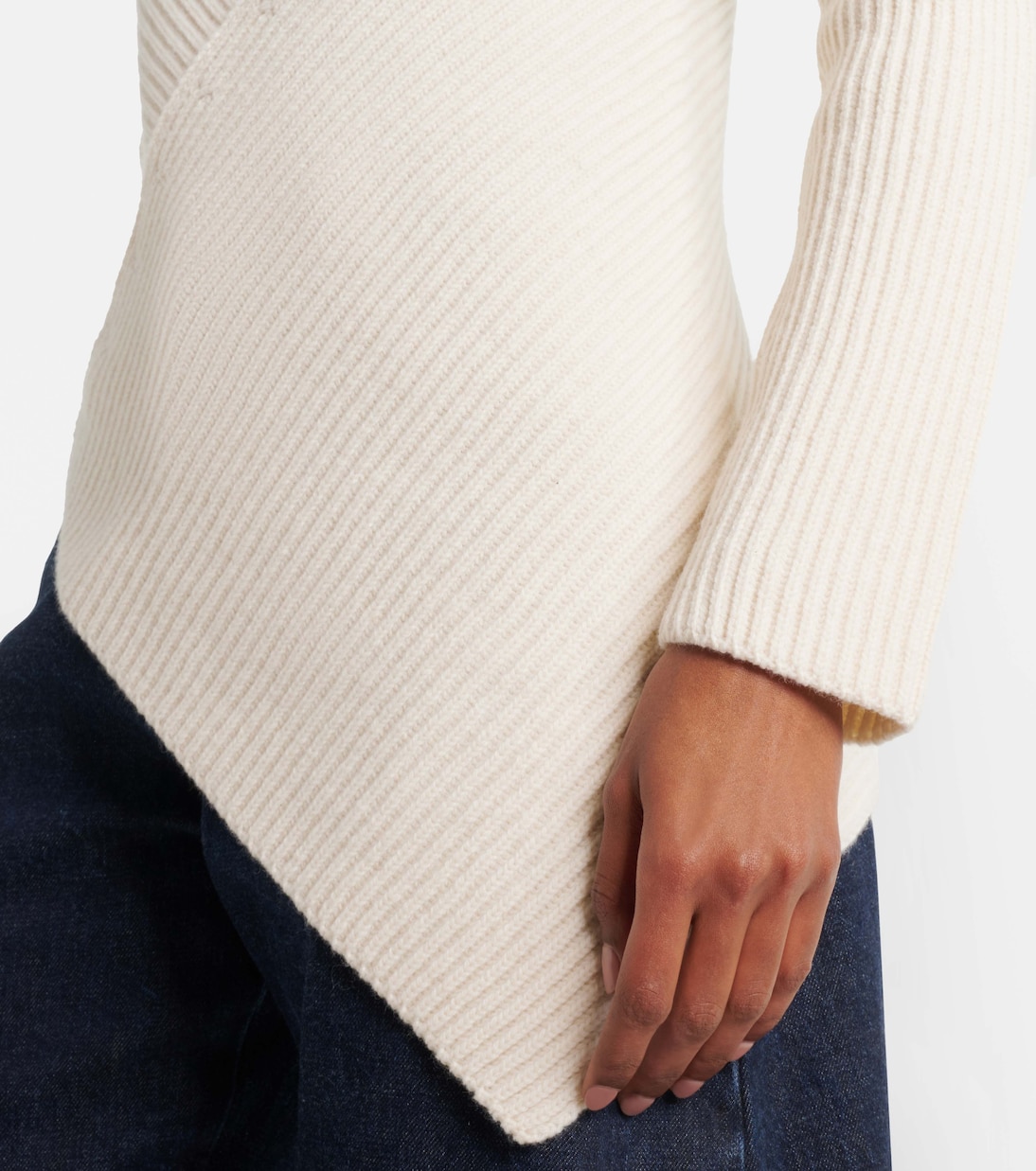 Asymmetric wool and cashmere sweater | Alaïa