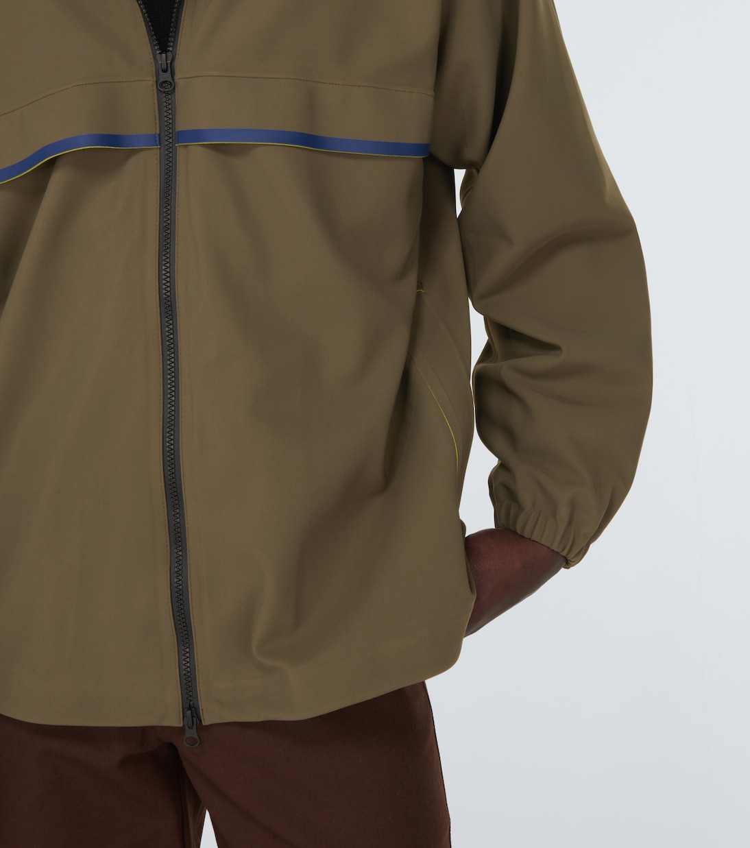 Chaqueta Roan con capucha | GR10K
