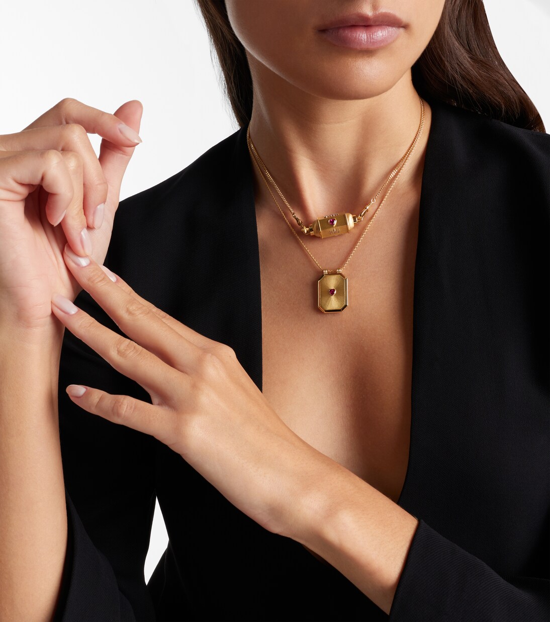 Love 18kt gold pendant necklace with ruby | Marie Lichtenberg
