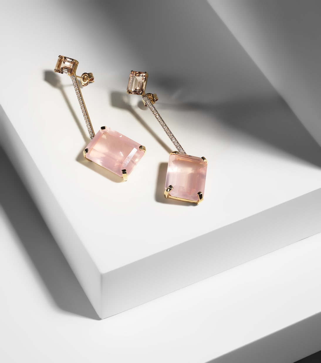 Orecchini in oro 14kt MATEO con morganite, quarzo e diamanti per uno stile giovane e raffinato