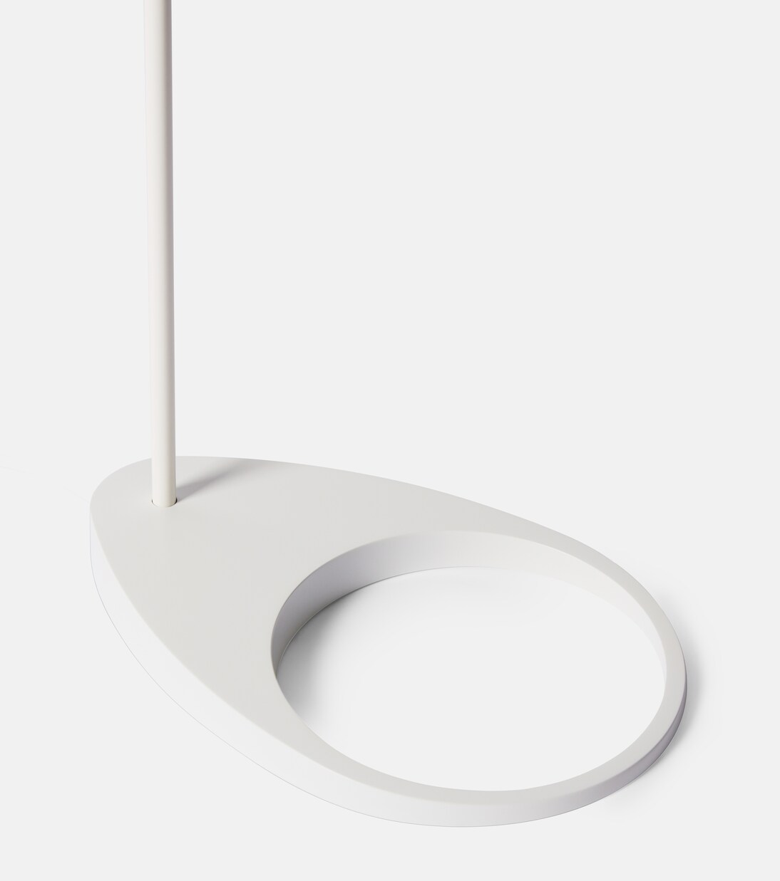 AJ floor lamp by Arne Jacobsen (UK plug) | Louis Poulsen