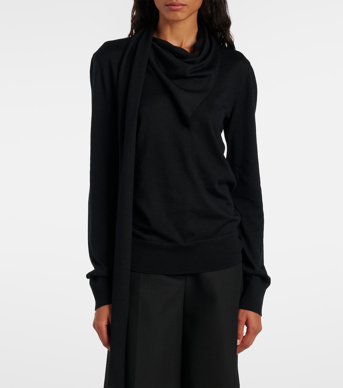 Pullover in lana e seta con sciarpa | Toteme