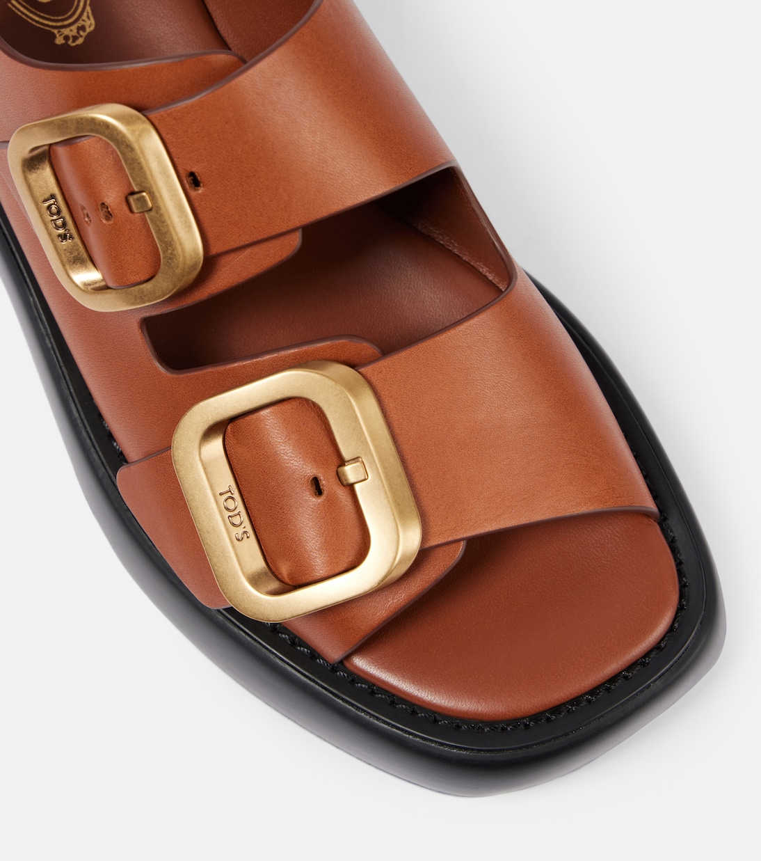 Sandali in pelle TOD'S per uno stile giovane e moderno