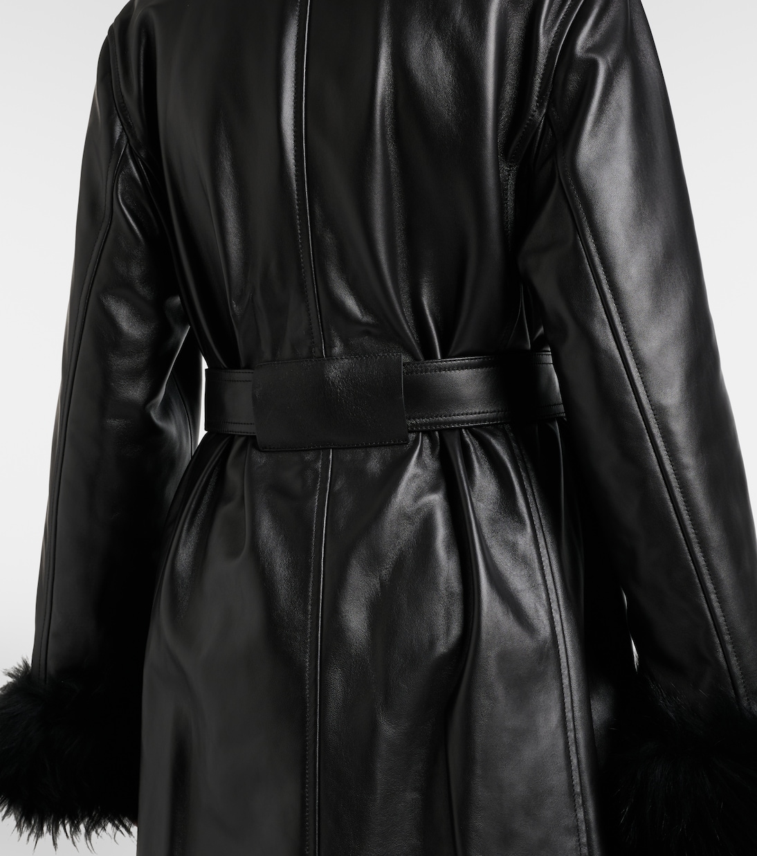 Mantel aus Leder mit Shearling | Alaïa