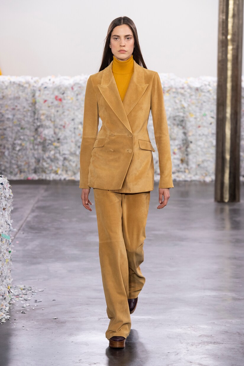 Pantalon évasé Vesta à taille haute en daim | Gabriela Hearst