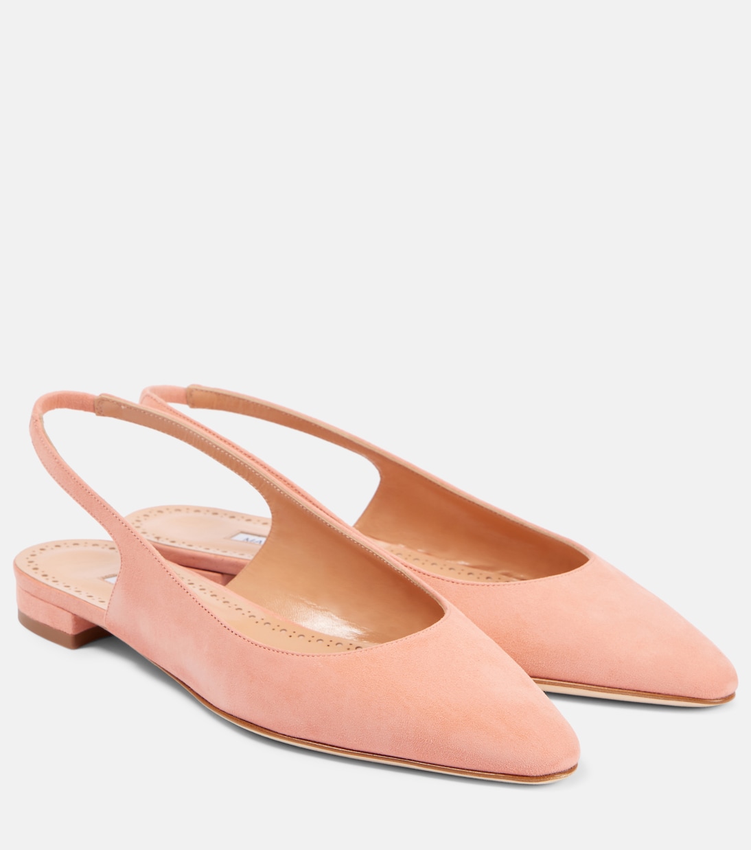 Scarpe basse con cinturino Manolo Blahnik Sawra 10 in suede per un look giovanile