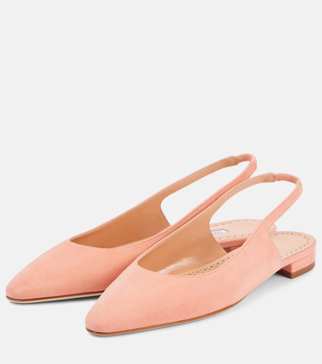 Scarpe basse con cinturino Manolo Blahnik Sawra 10 in suede per un look giovanile