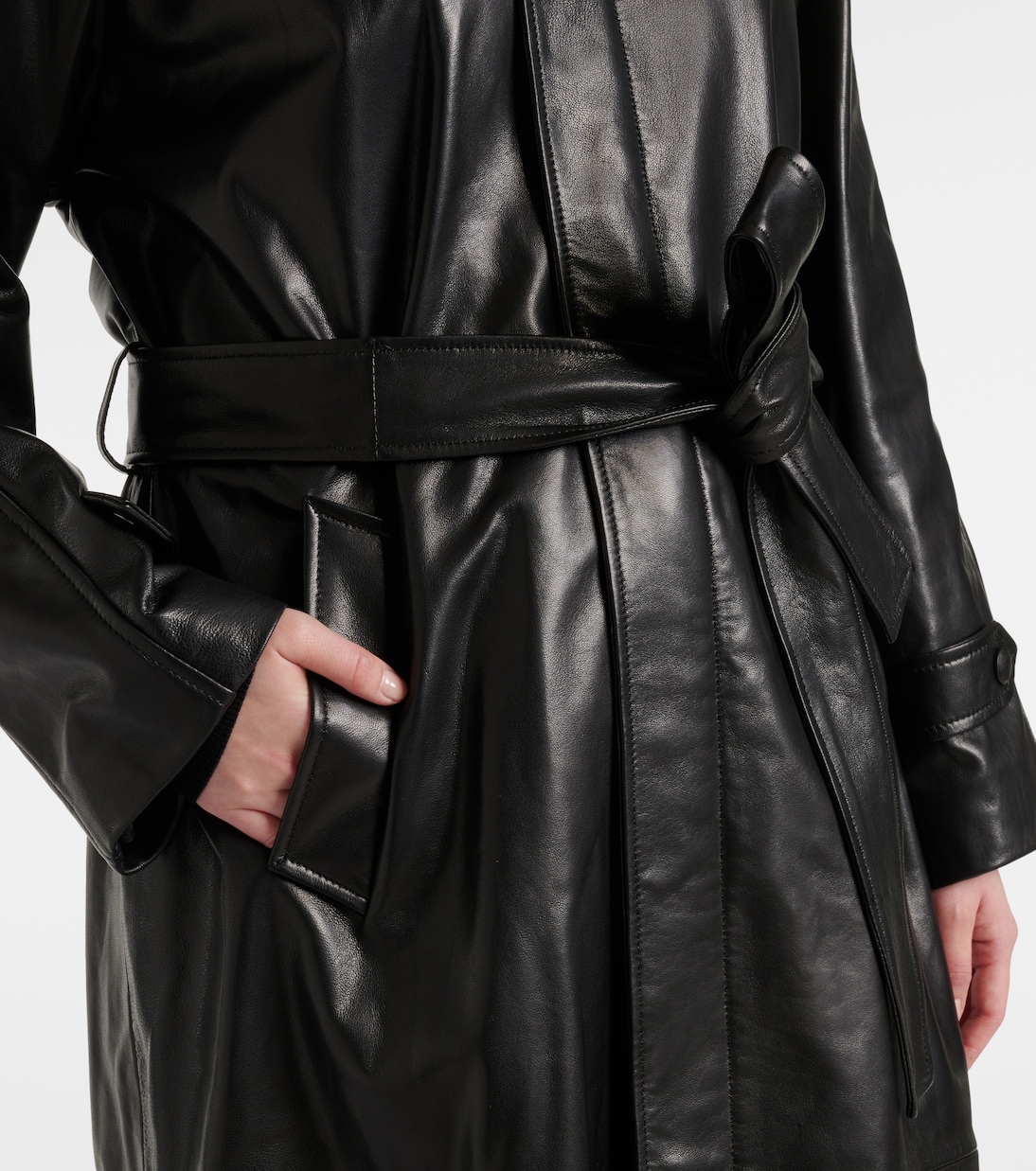 Mantel Isolde aus Leder | Nour Hammour