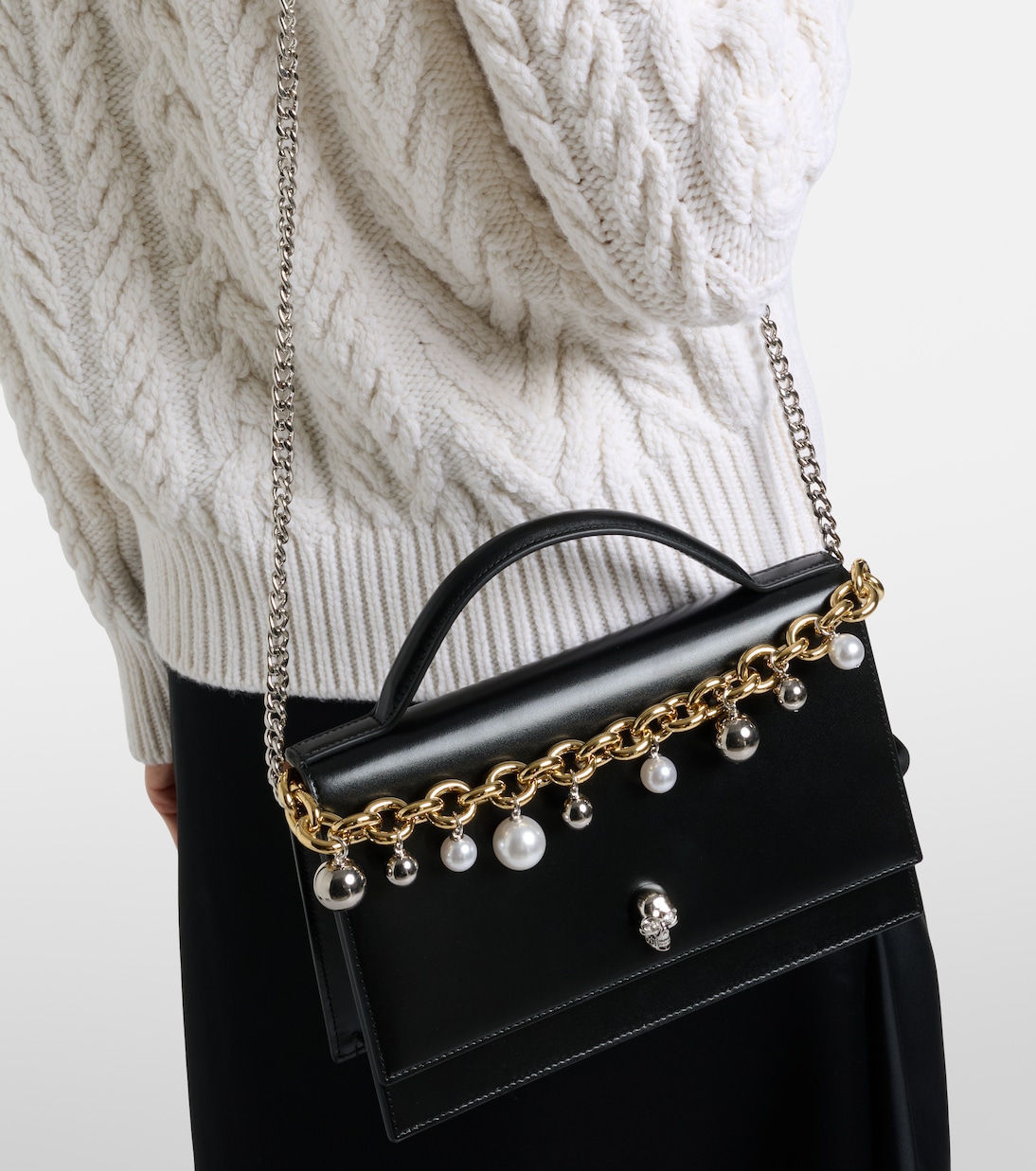 Bolso Skull Small de piel adornada | McQueen