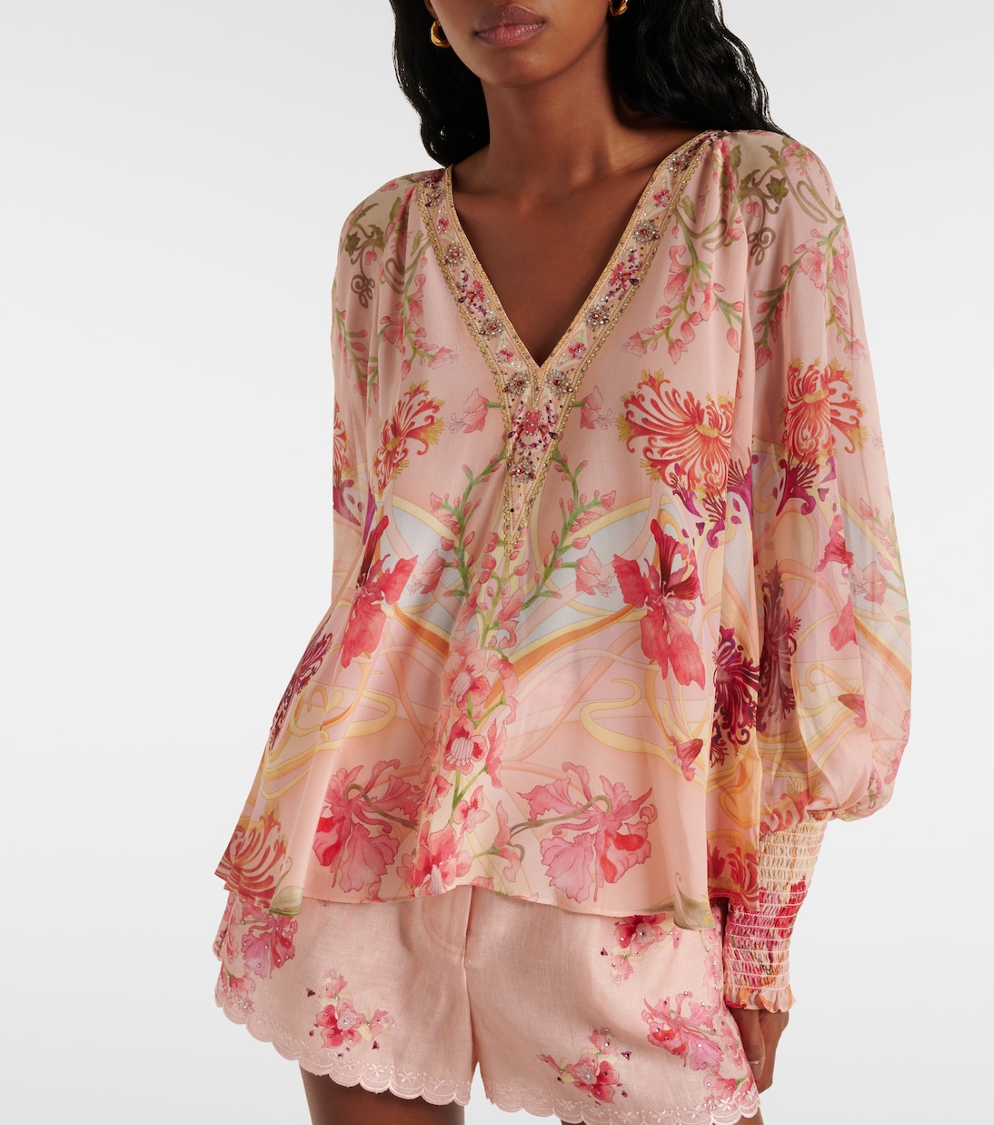 Verziertes Top  Blossoms and Brushstrokes aus Seide | Camilla