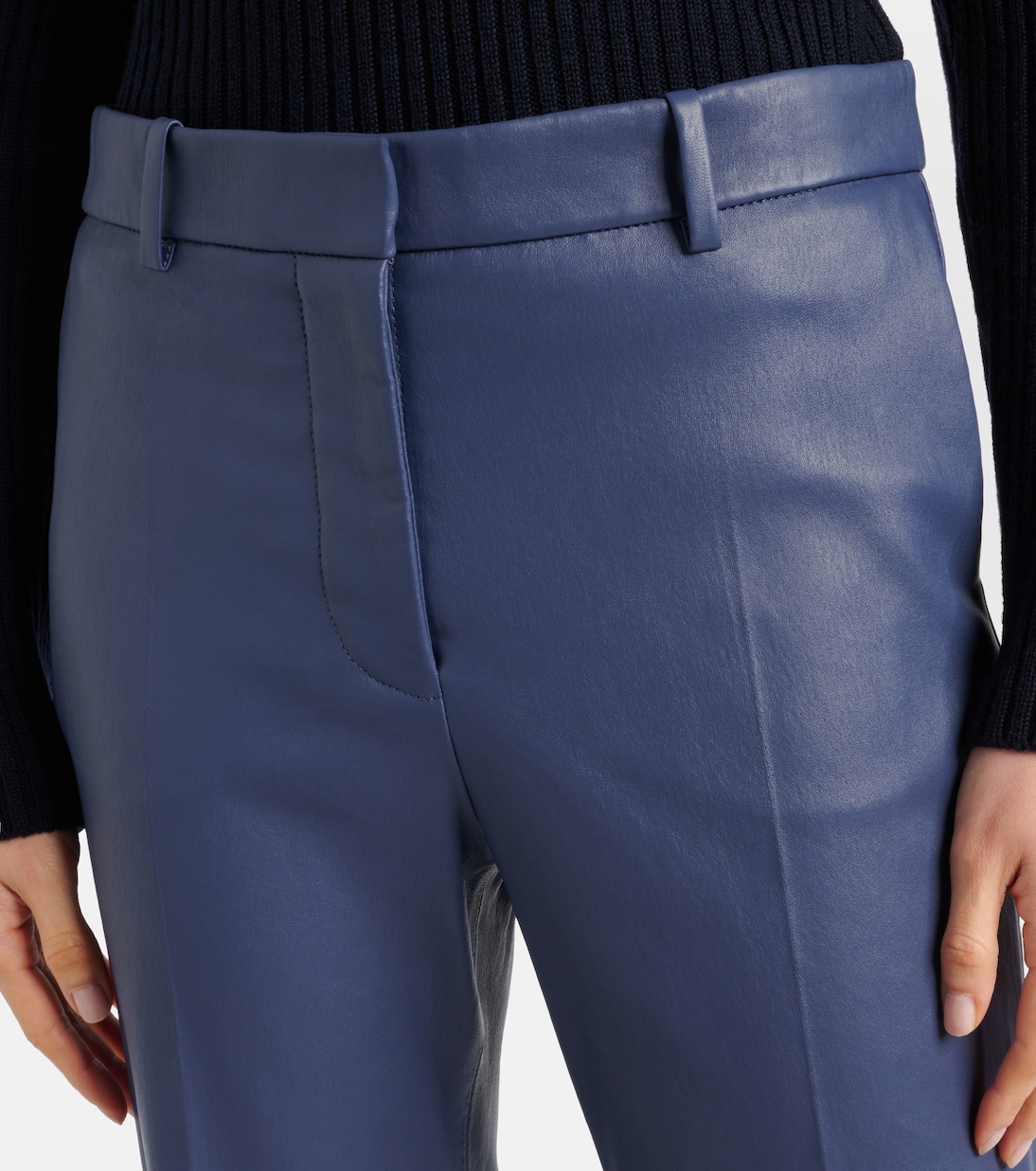Pantaloni regular Coleman in pelle a vita media | Joseph