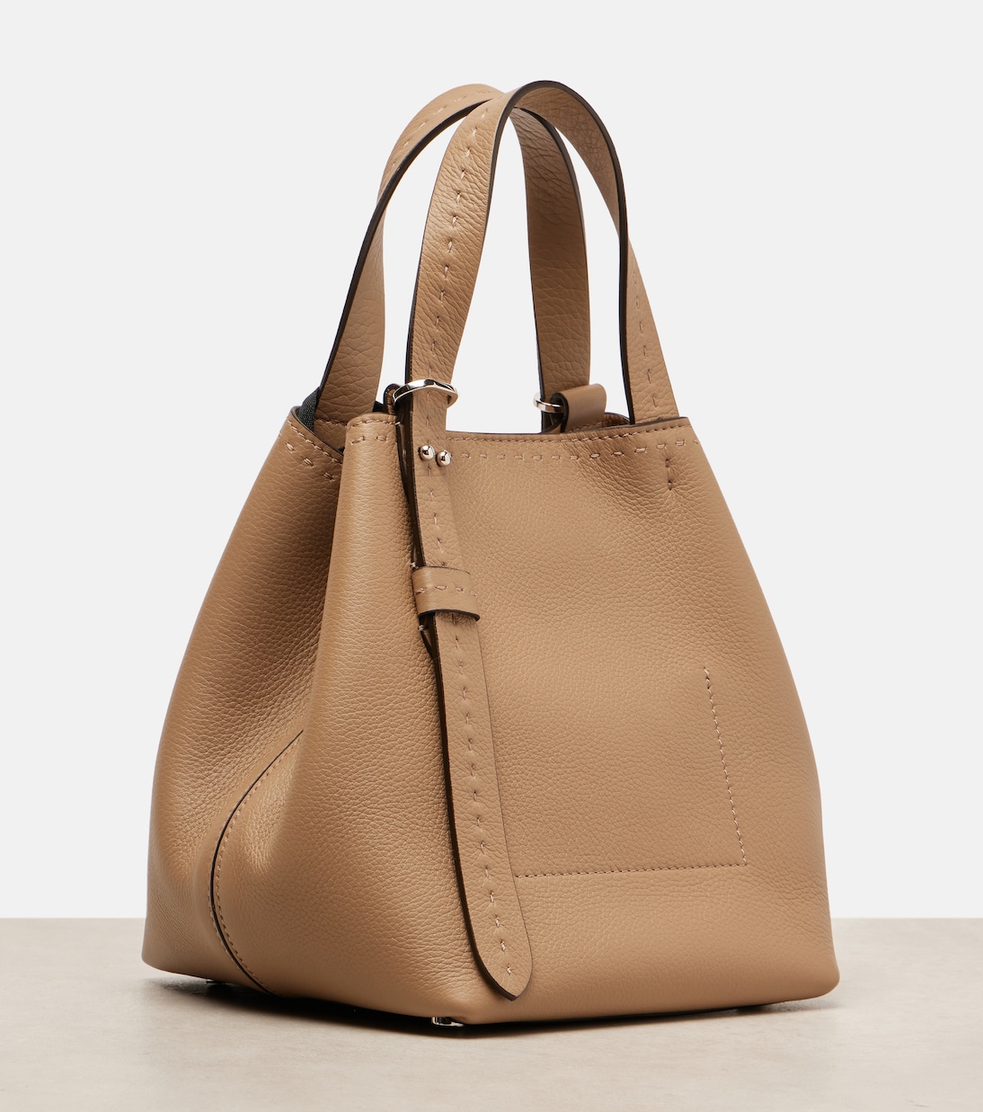 Archetipo Medium leather shoulder bag  | Max Mara