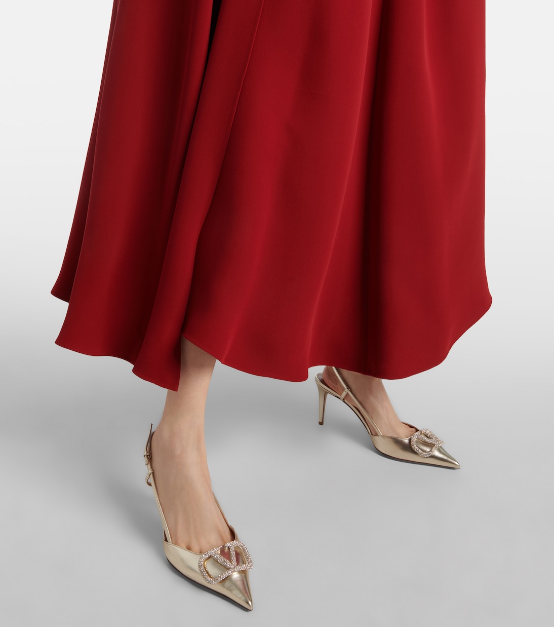 Pumps slingback VLogo Signature in pelle metallizzata | Valentino Garavani
