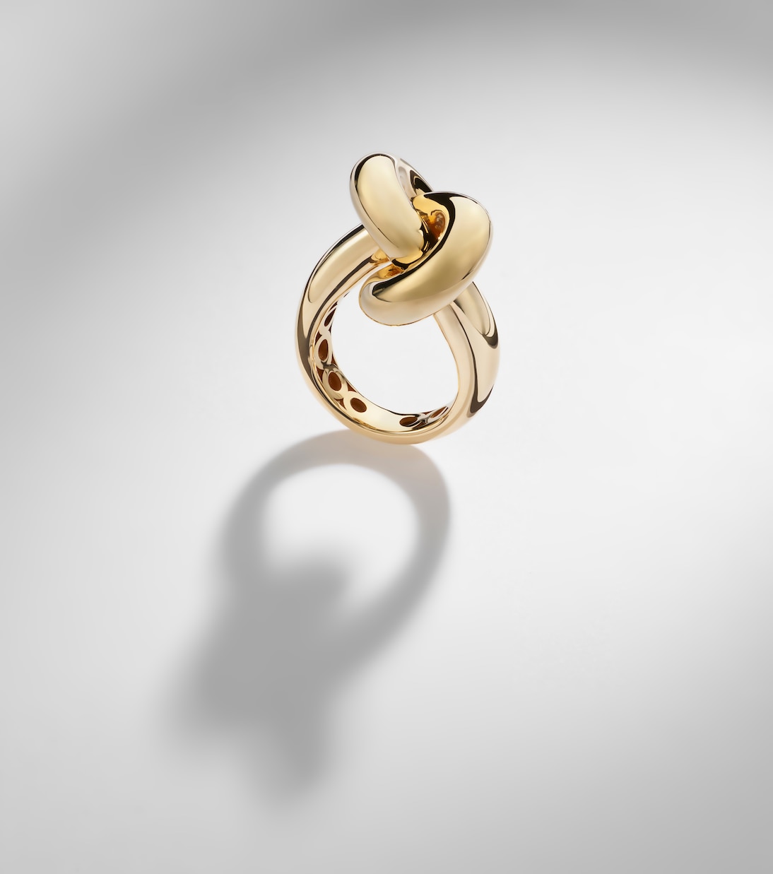 Anillo Legacy Knot de oro de 18 ct | Engelbert
