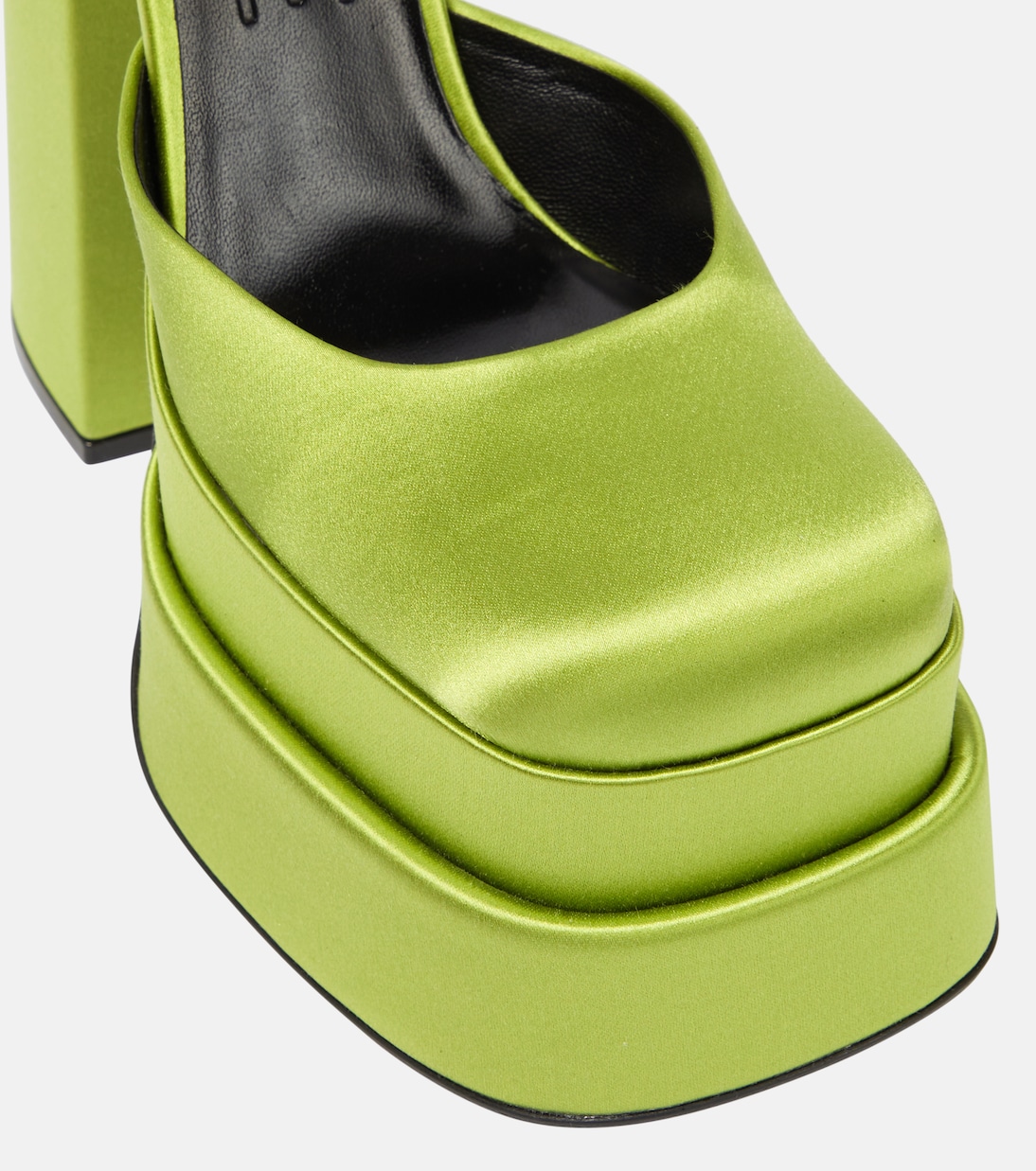 Medusa Aevitas satin platform pumps | Versace