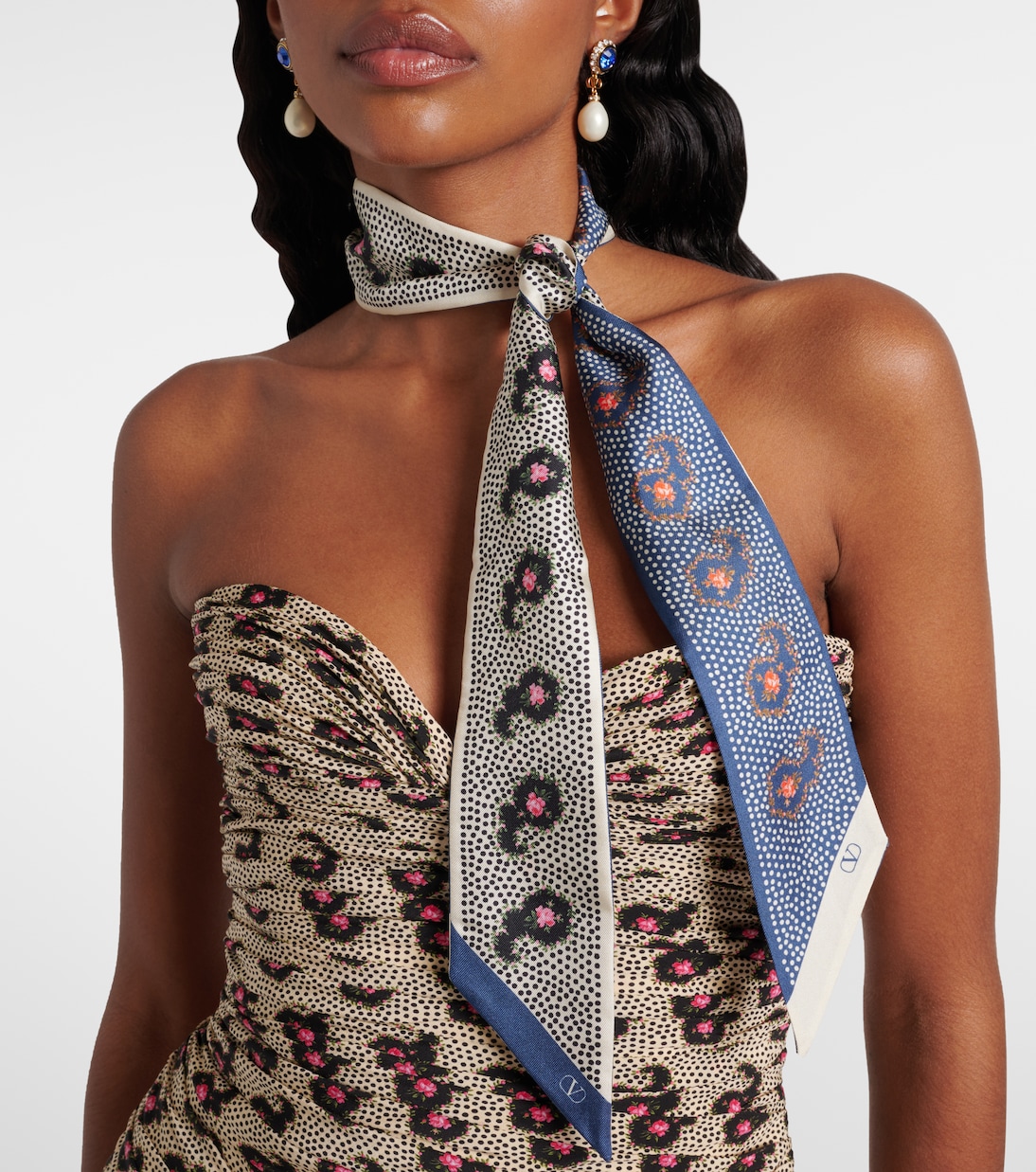 Pañuelo Escape de sarga de seda estampado | Valentino