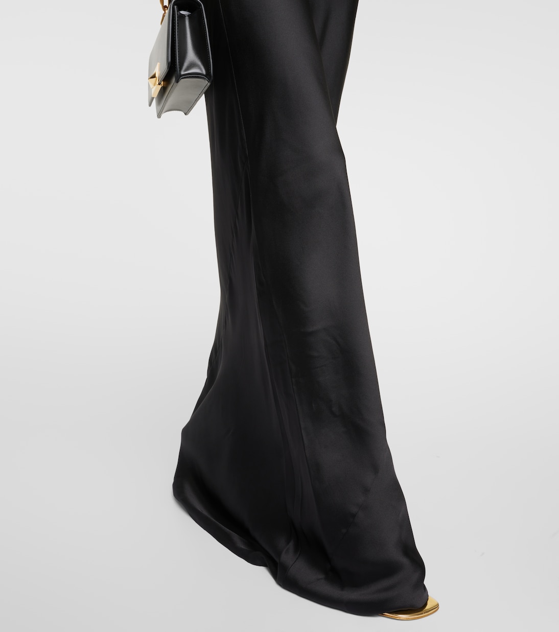 Vestido Satén Juvenil de Norma Kamali para Noches Especiales