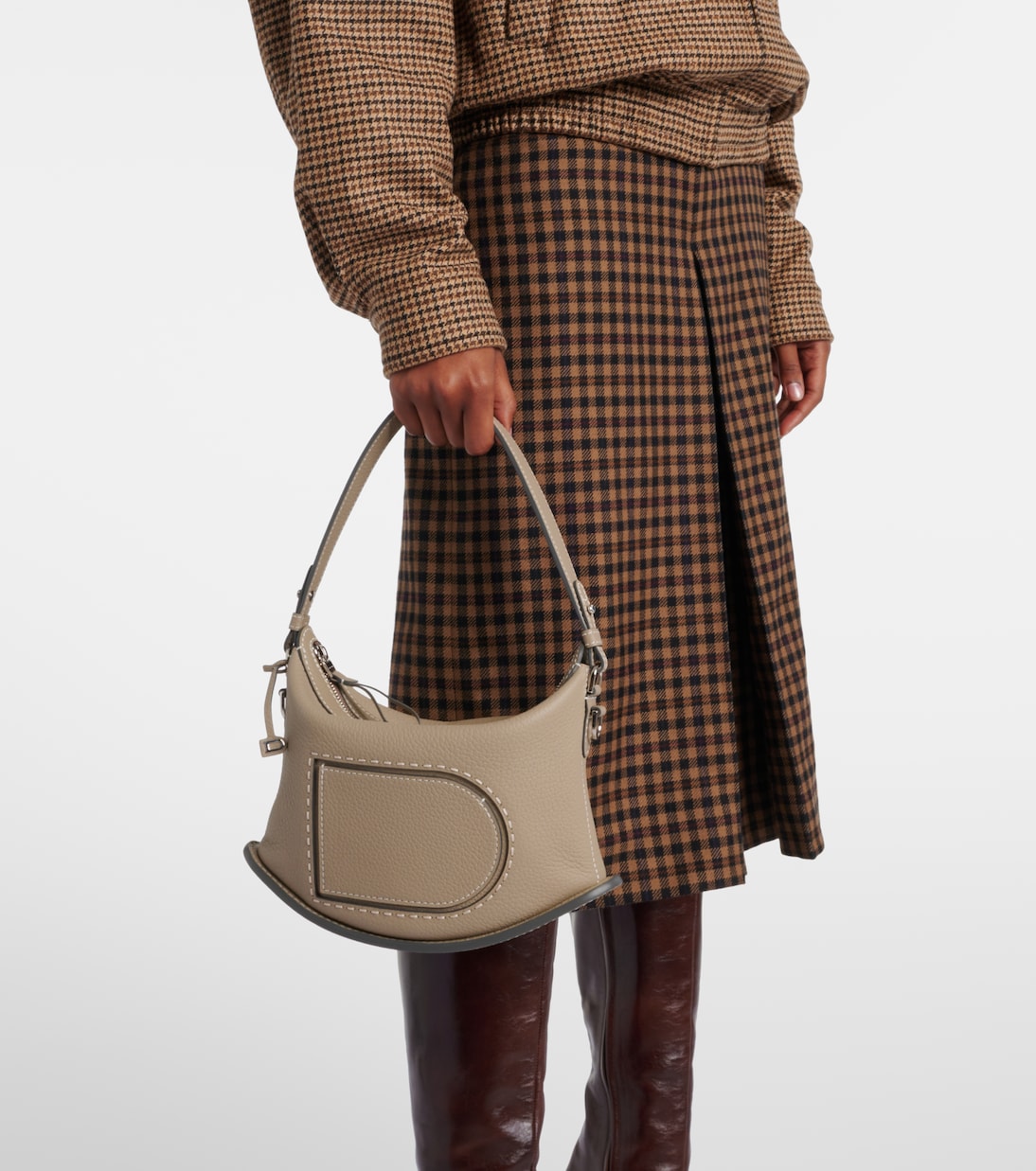 Pin Swing Surpiqué mall leather shoulder bag | Delvaux