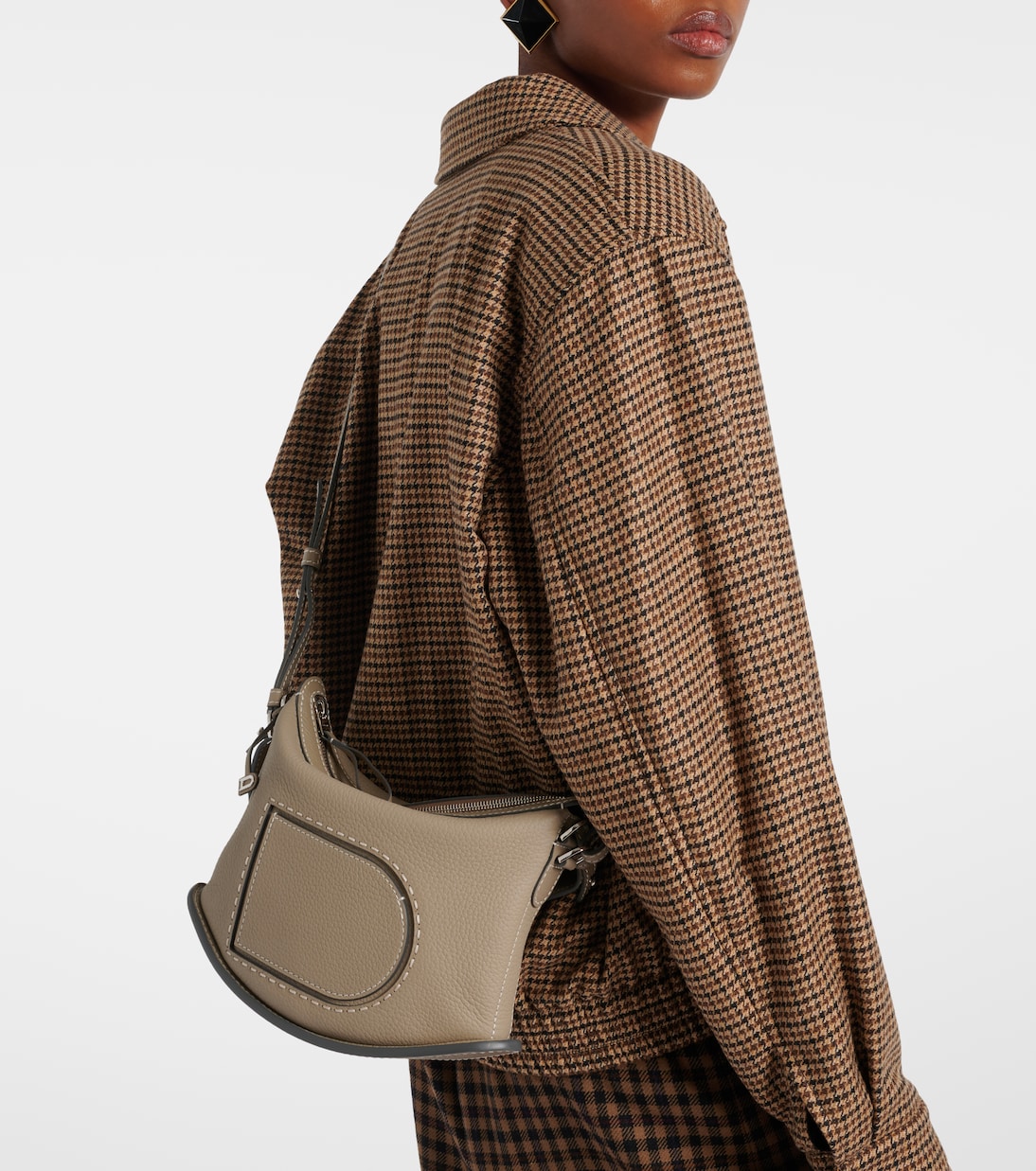 Pin Swing Surpiqué mall leather shoulder bag | Delvaux