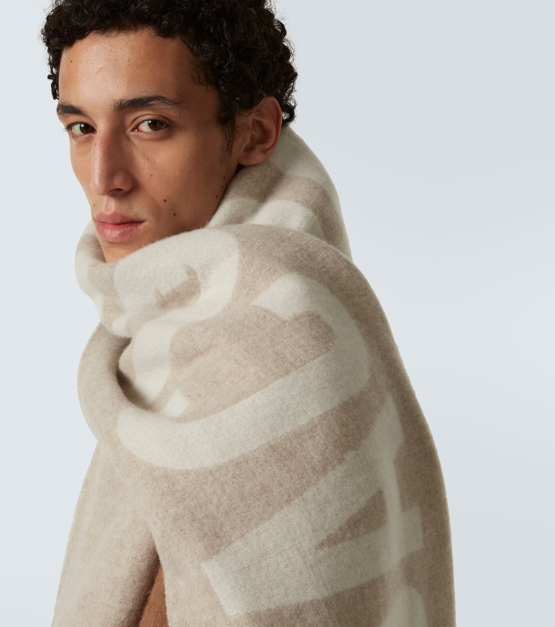 L'Écharpe  fringed virgin wool scarf | Jacquemus