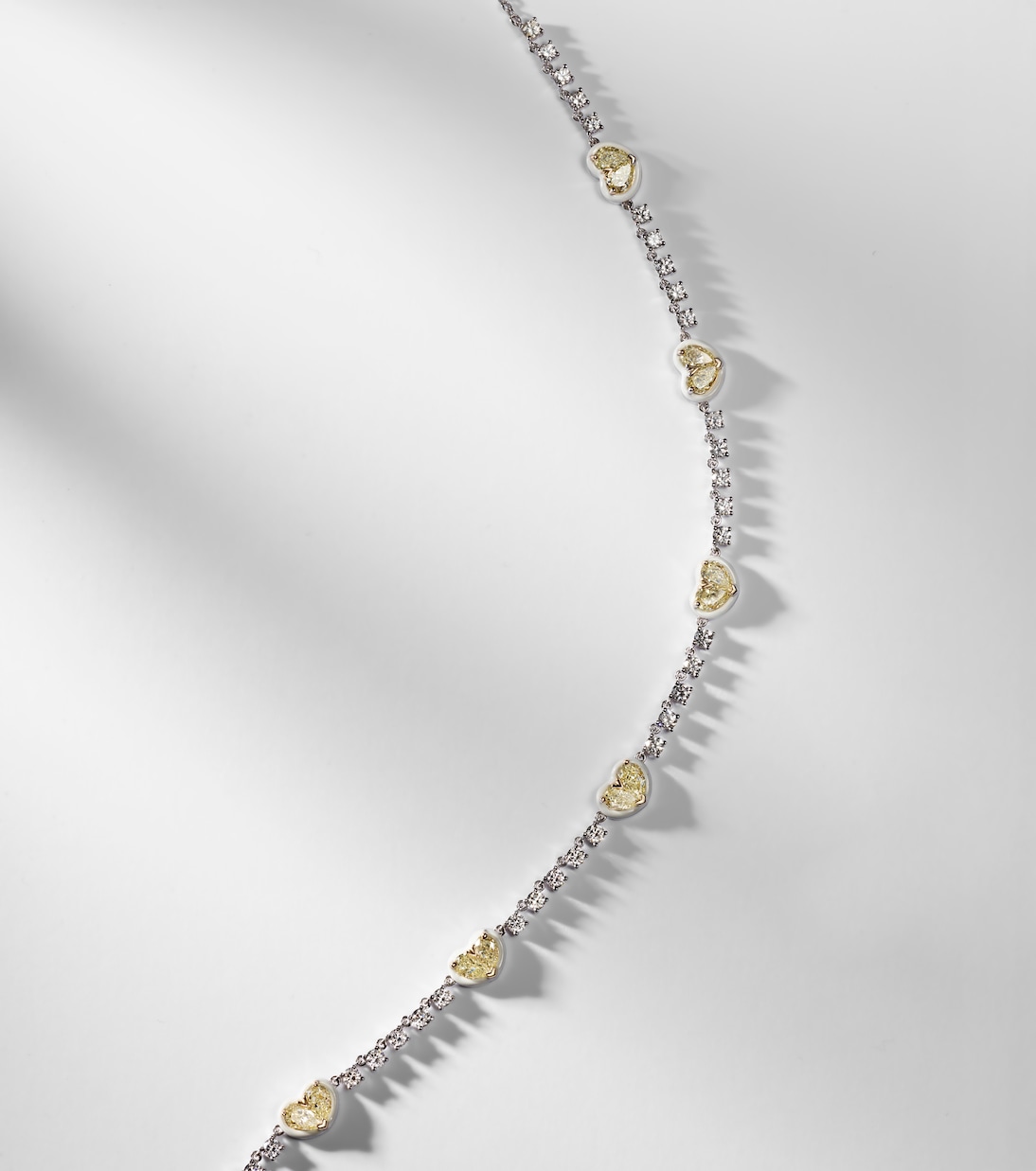 Twin Heart 18kt white gold and enamel choker with diamonds | Kamyen