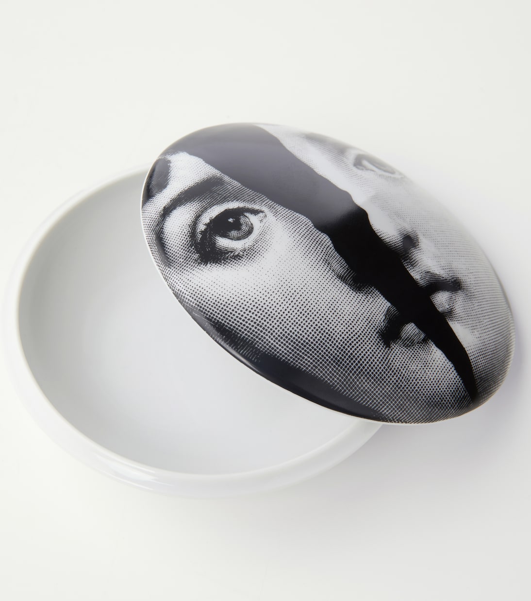 Tema e Variazioni n.10 round box | Fornasetti