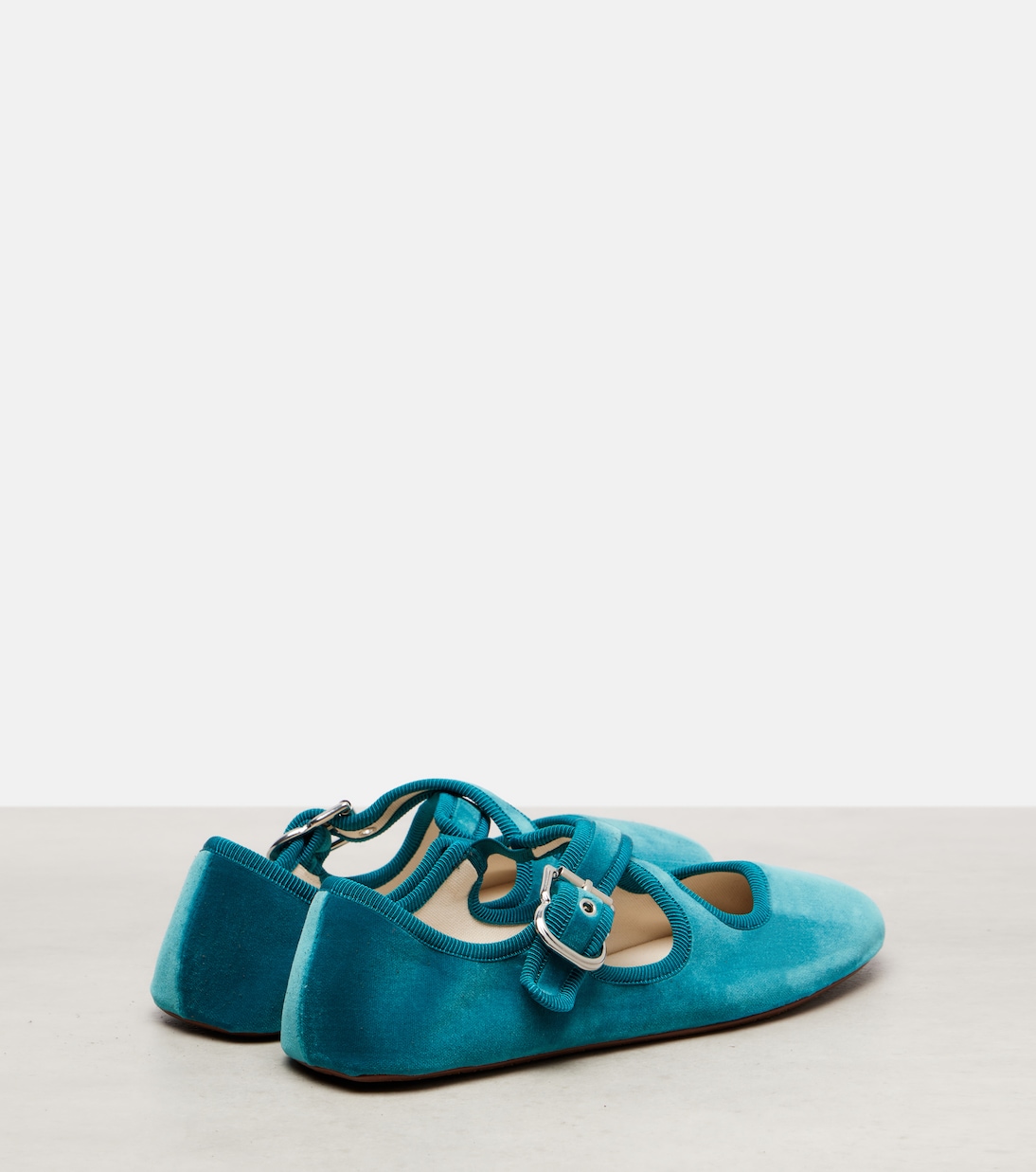 La Criss Cross velvet ballet flats | Alaïa