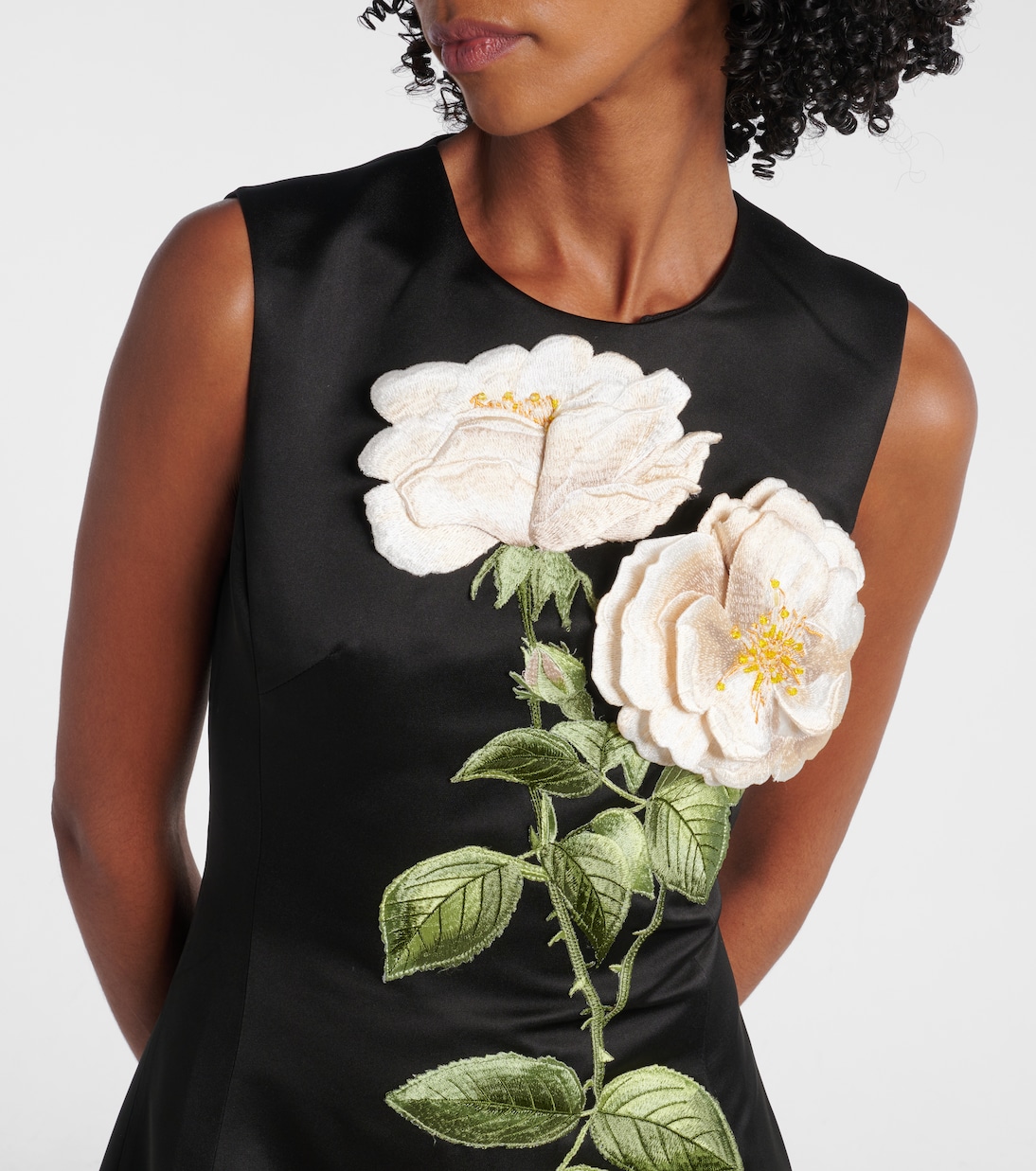 Verzierte Robe Cleo | Leo Lin
