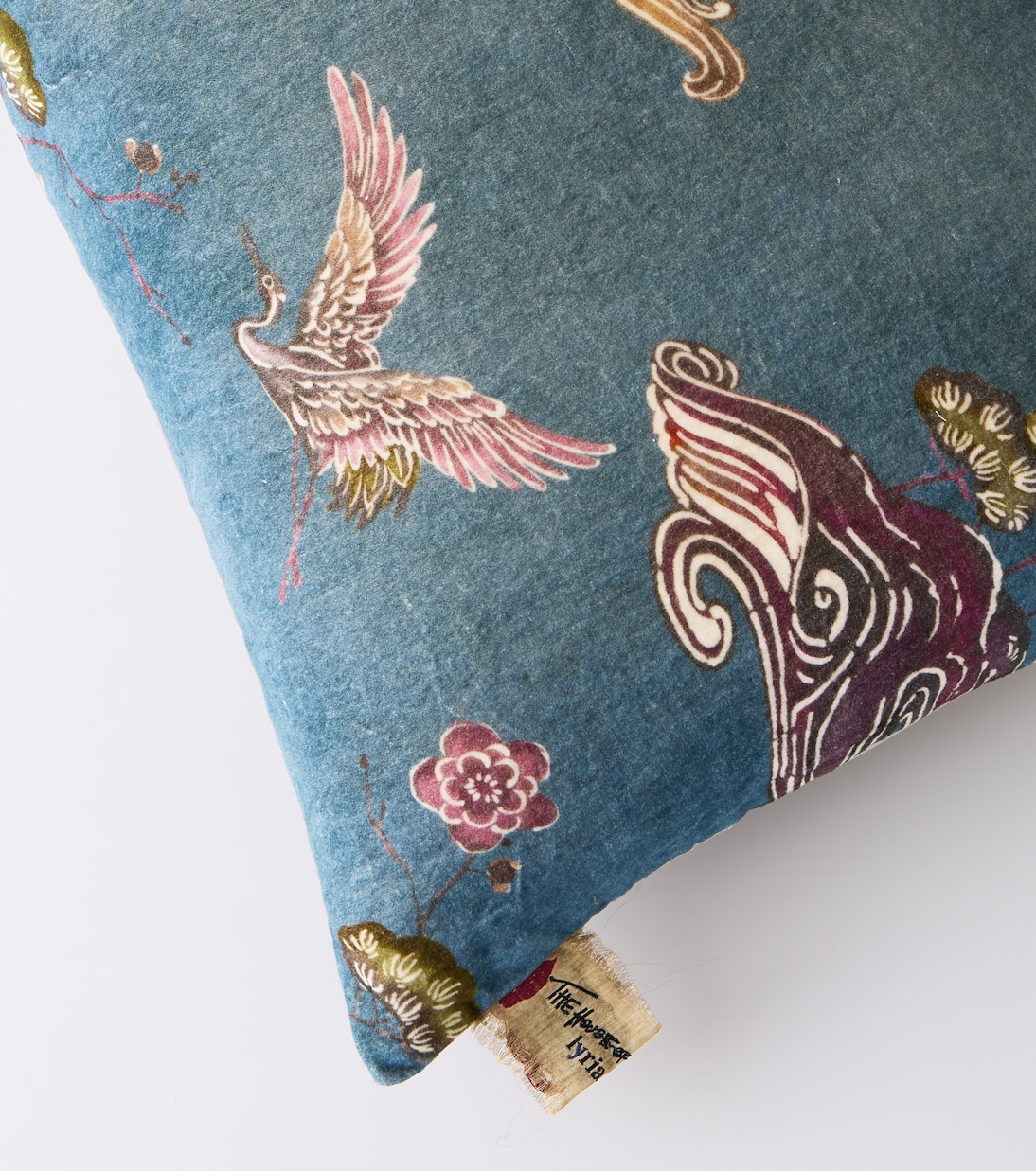 Aristolochia cotton pillow  | The House of Lyria