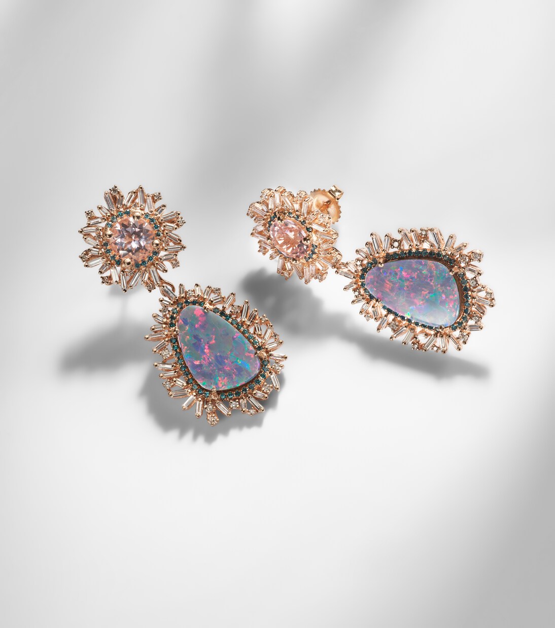 Boucles d’oreilles One Of A Kind en or rose 18 ct, opale, morganites et diamants | Suzanne Kalan