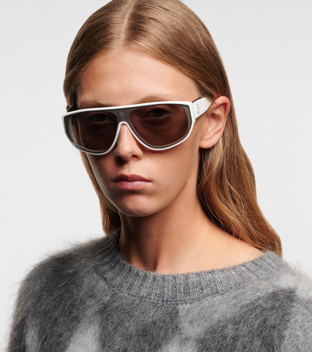 Occhiali da sole MONCLER Tronn Shield - Stile Giovane e Moderno