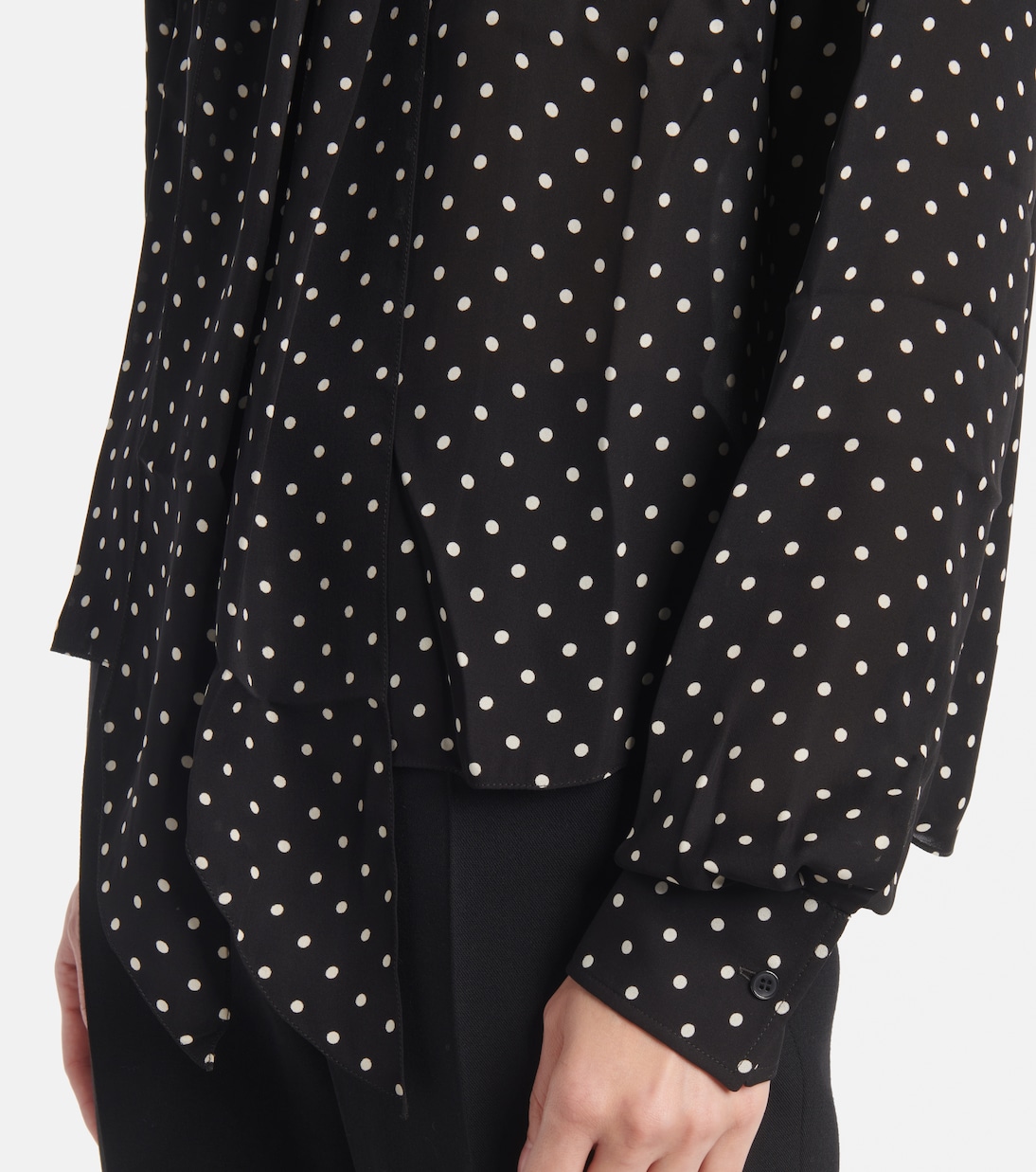 Blusa in seta a pois | Wardrobe.NYC