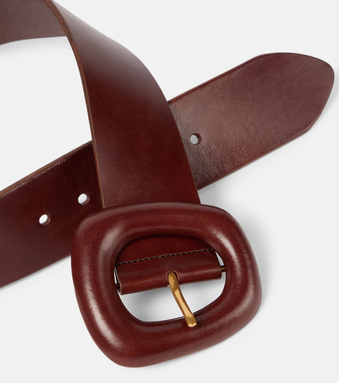 Cintura in pelle firmata SAINT LAURENT per uno stile giovane e ricercato