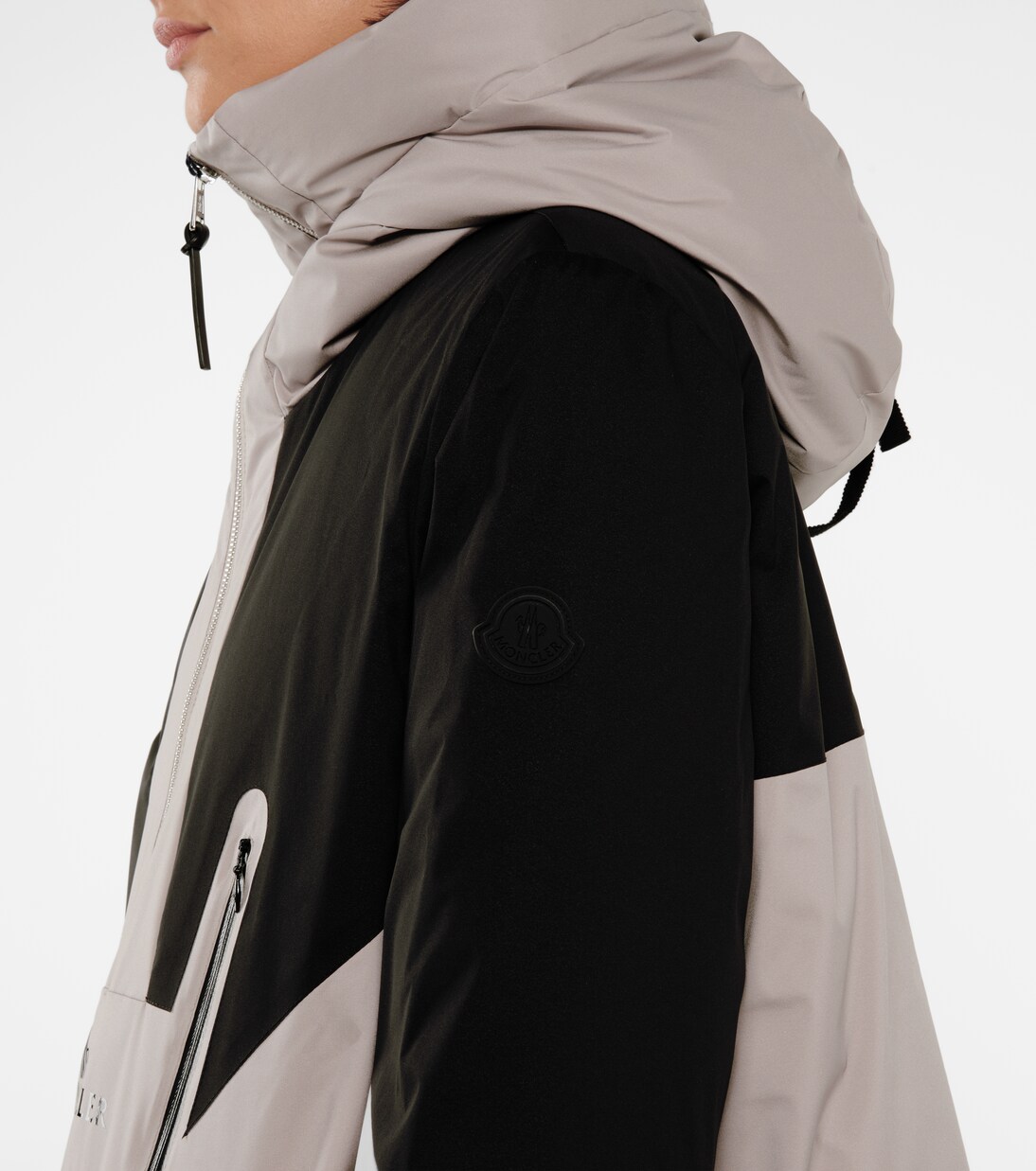 Chaqueta de plumas Iberis con capucha | Moncler
