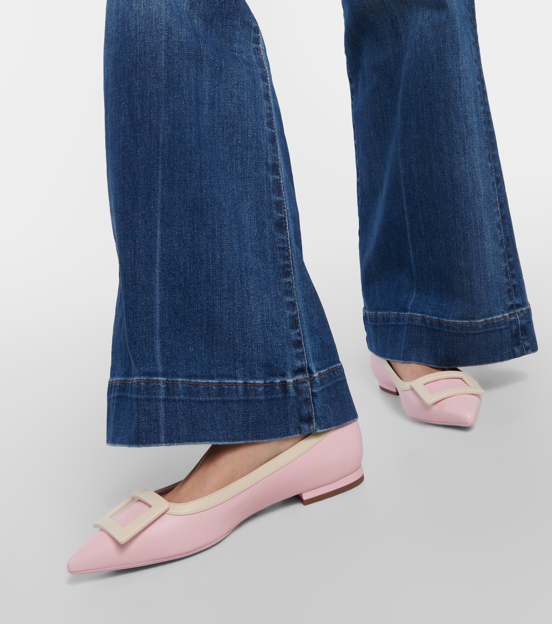 Ballerinas Gommettine Ball aus Leder | Roger Vivier