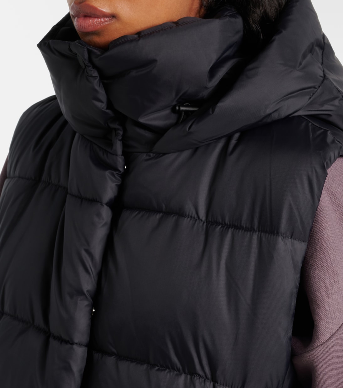 Gold Rush puffer vest | Alo Yoga