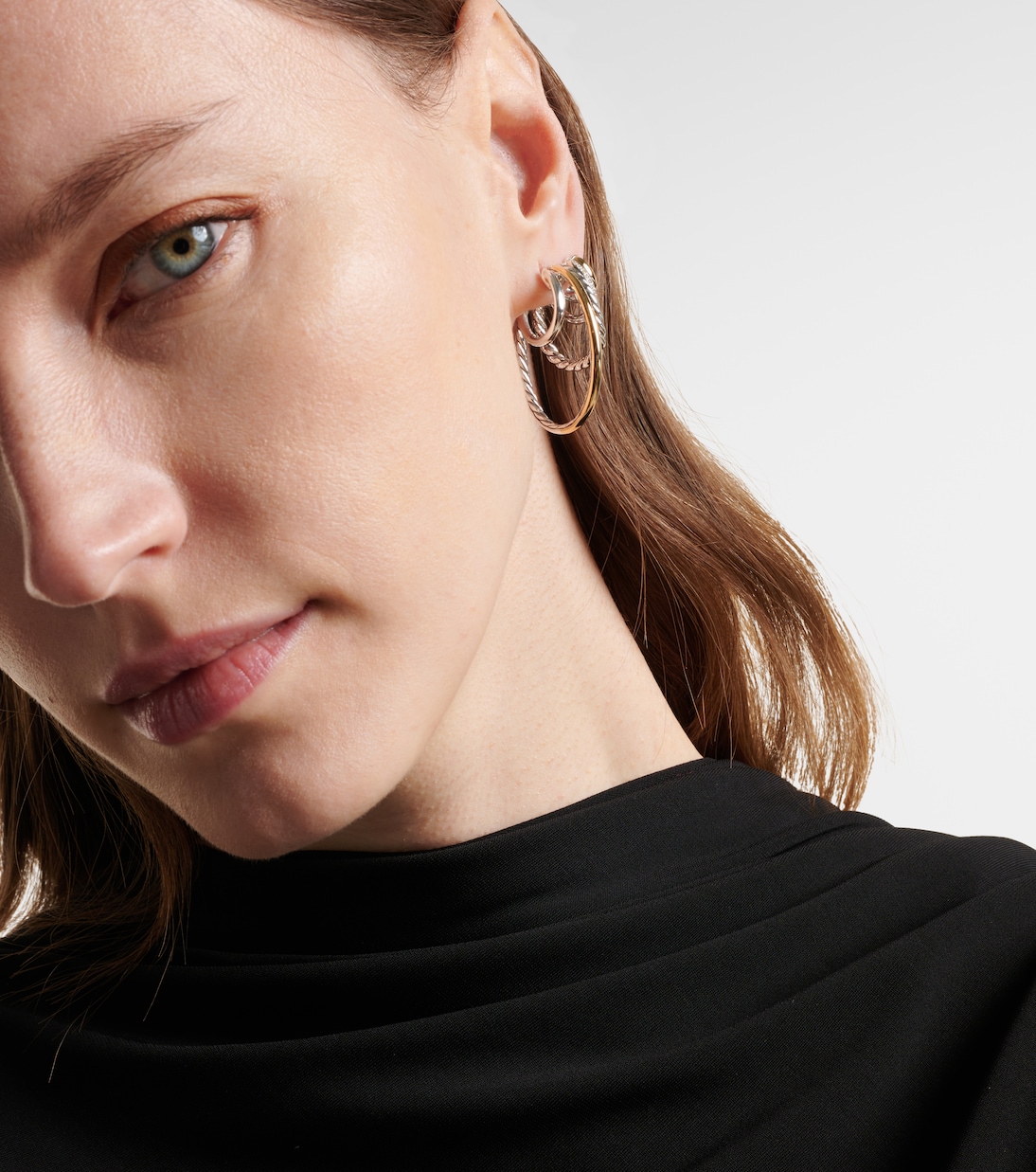 Orecchini in oro 18kt e argento Mercer® di DAVID YURMAN con diamanti, design giovane e chic