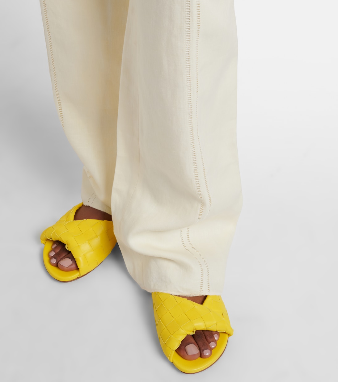 Mules Blink Intrecciato en cuir | Bottega Veneta