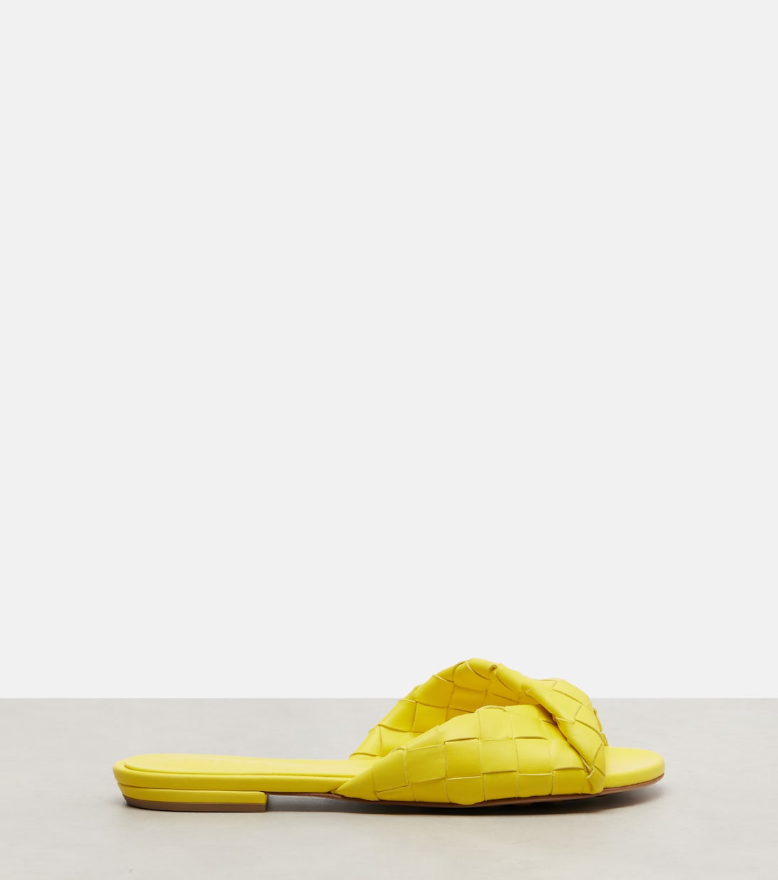Blink Intrecciato leather slides | Bottega Veneta