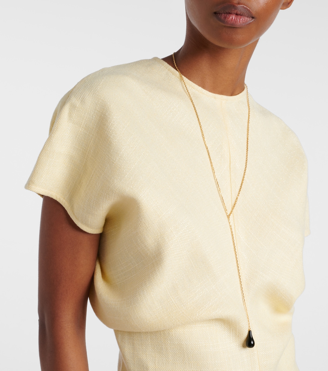 Collier en plaqué or et onyx | Toteme