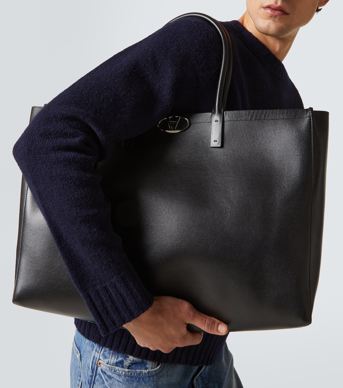 East/West leather tote bag | Valentino Garavani