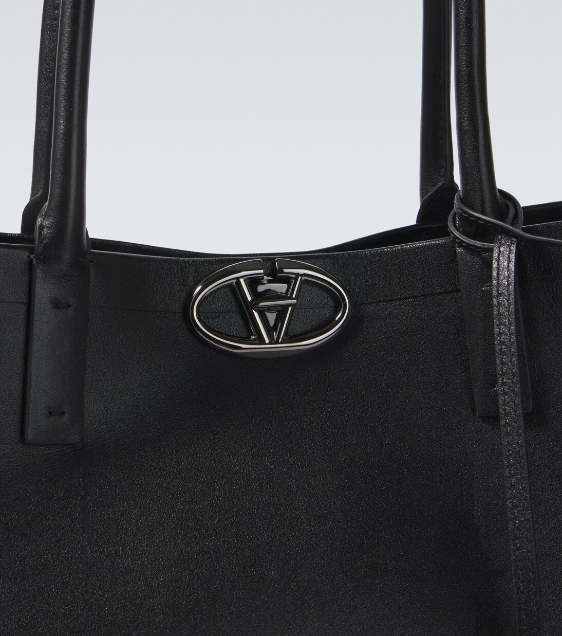 East/West leather tote bag | Valentino Garavani