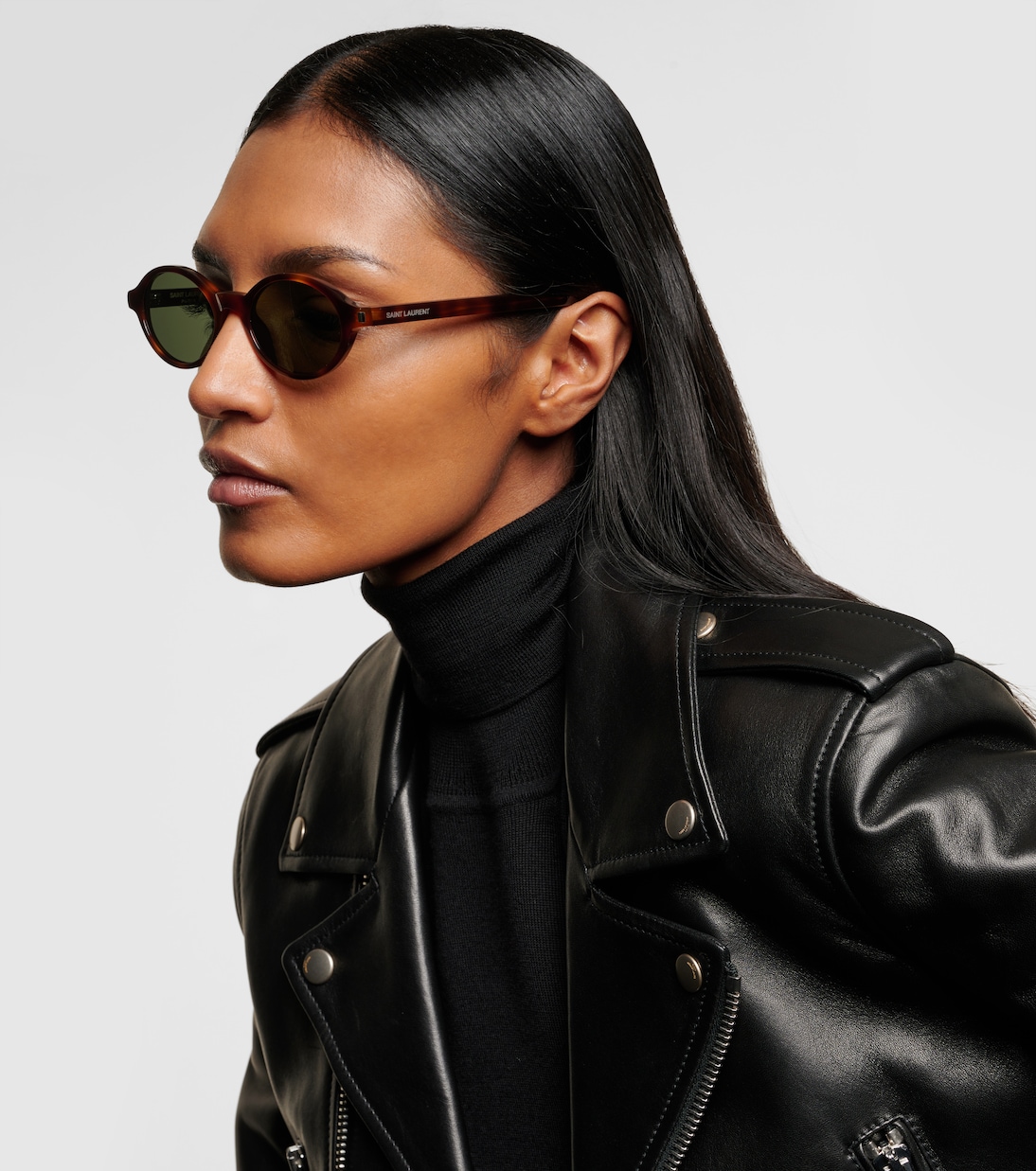 Occhiali da sole ovali SAINT LAURENT SL 751 Jeanne per uno stile giovane e trendy