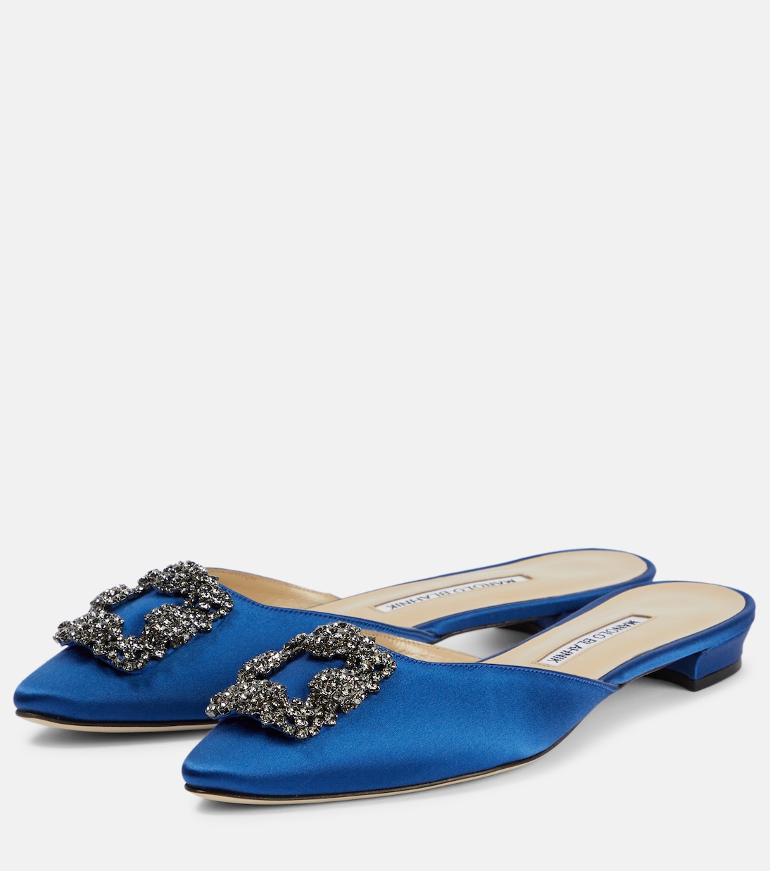 Mules Hangisimuflat in raso | Manolo Blahnik