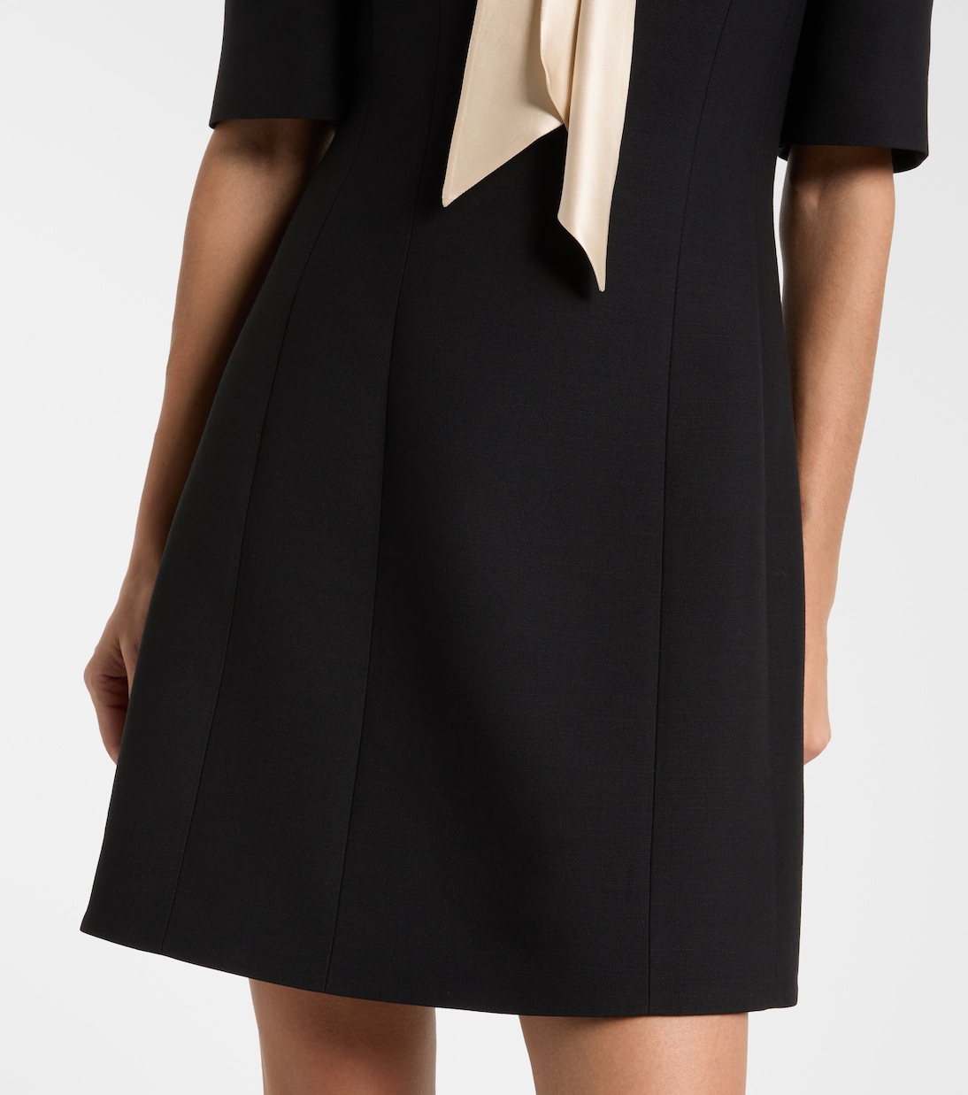 Crepe Couture 보우 디테일 미니드레스  | Valentino