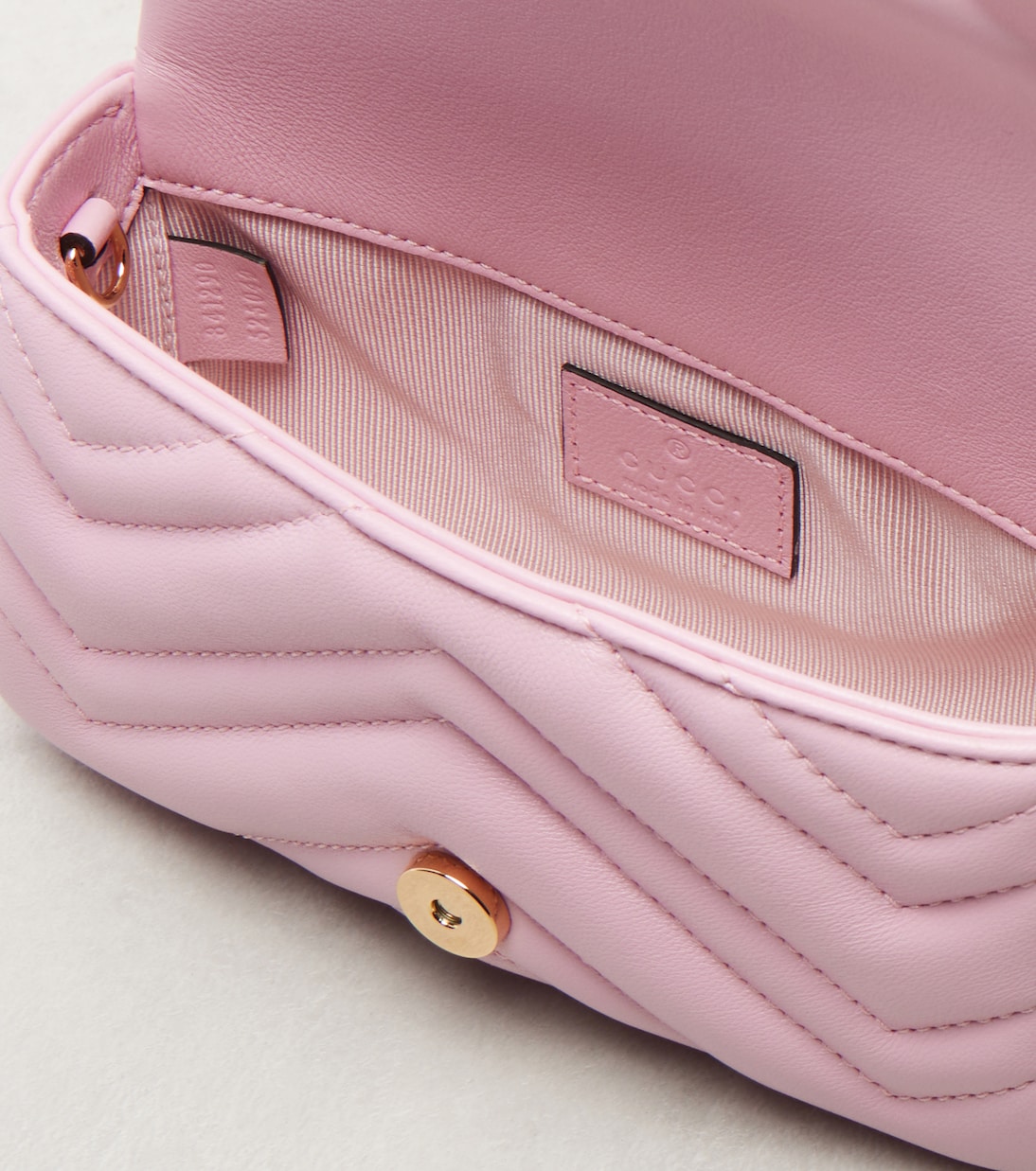 GG Marmont Mini leather shoulder bag | Gucci